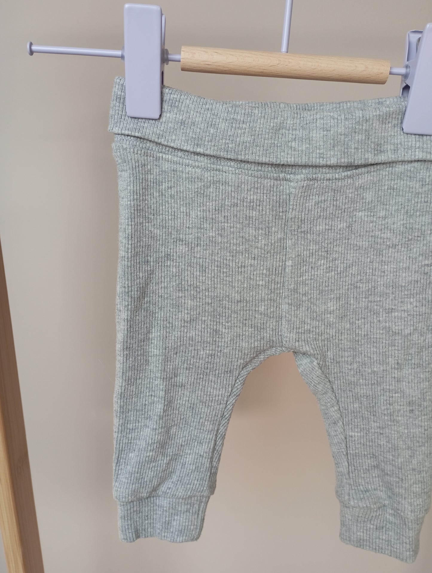 Stretchy broekje 50 Hema