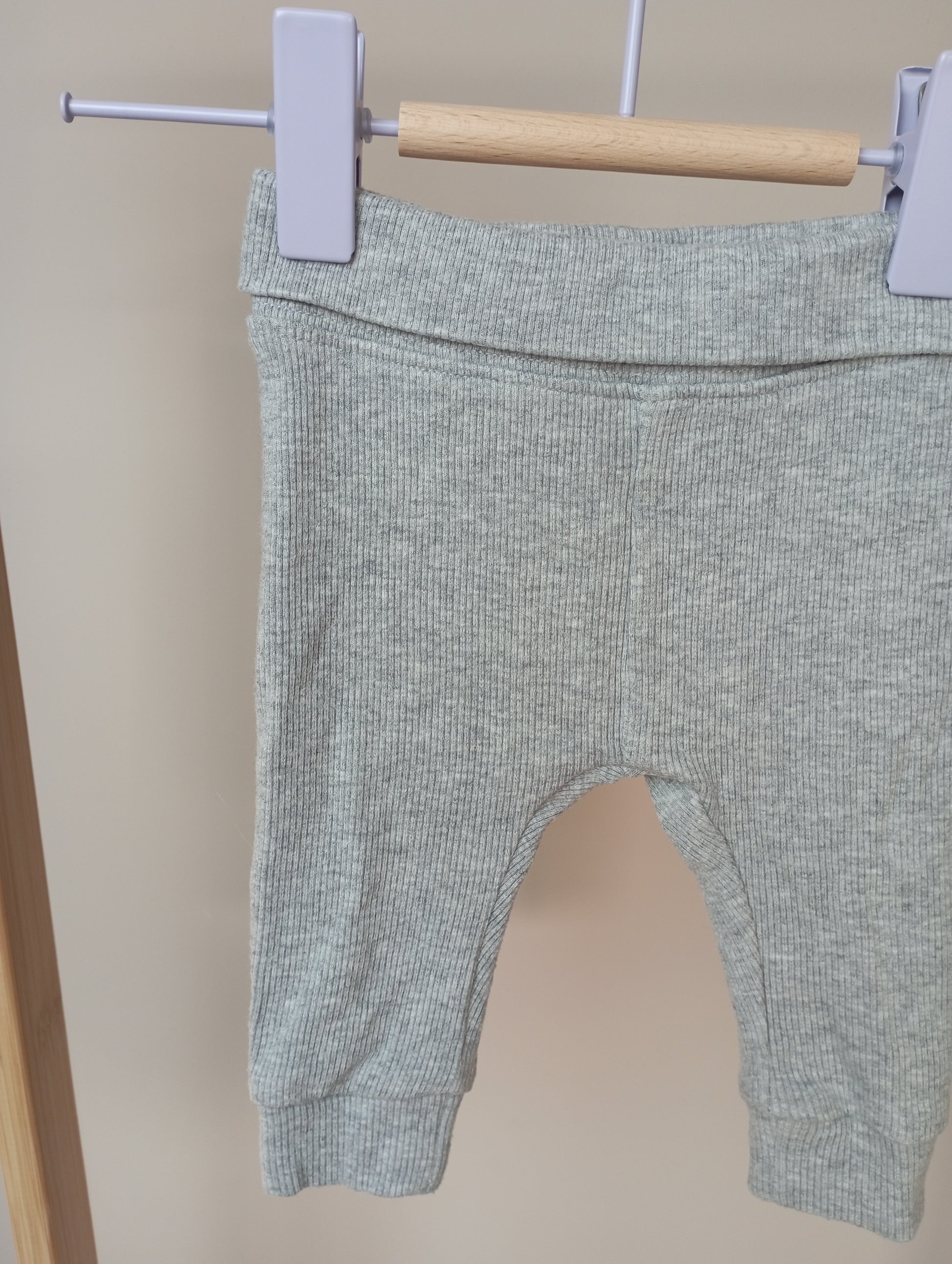 Stretchy broekje 50 Hema