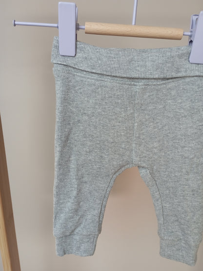 Stretchy broekje 50 Hema