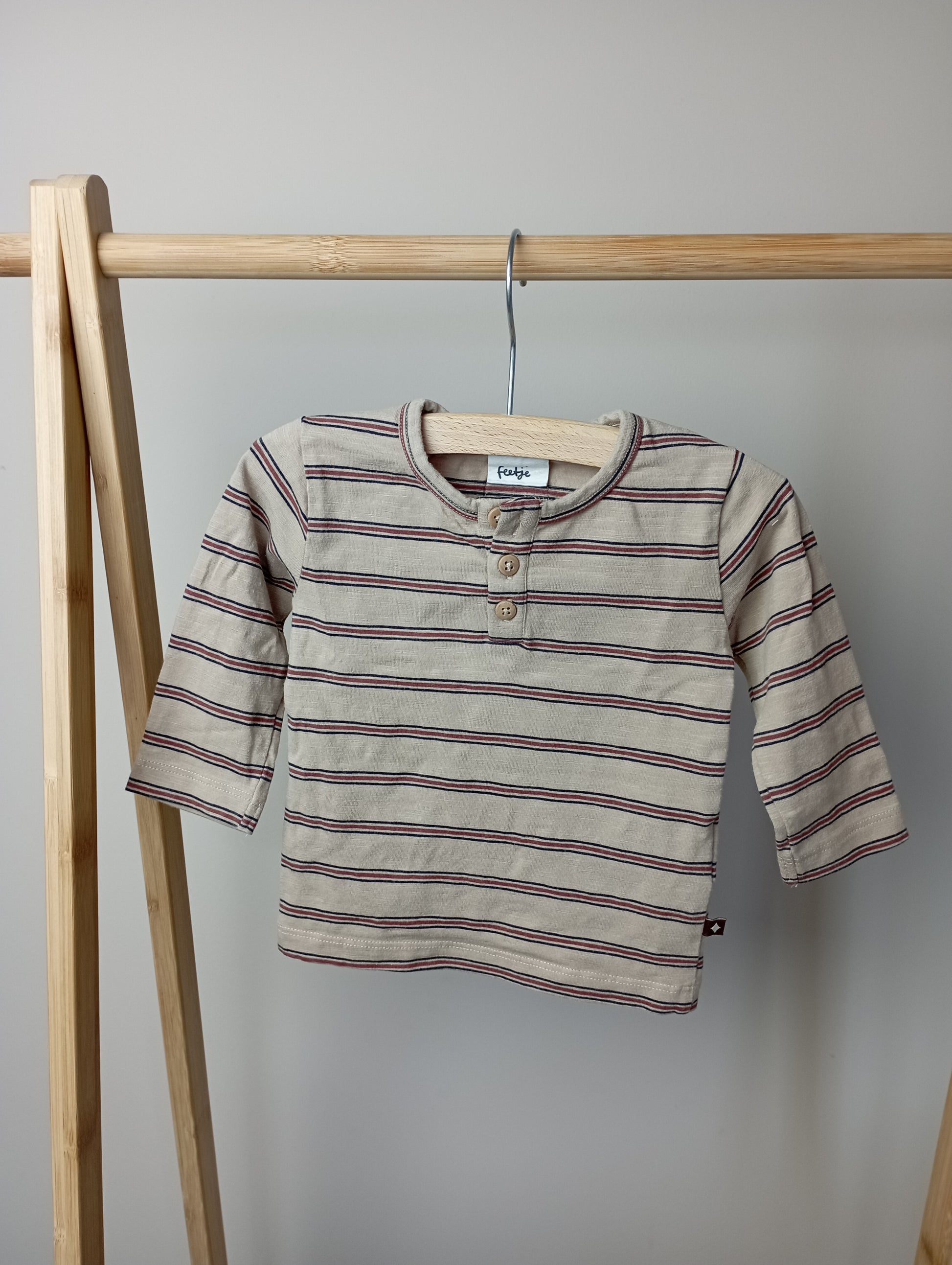 Longsleeve met knoopjes 62 Feetje