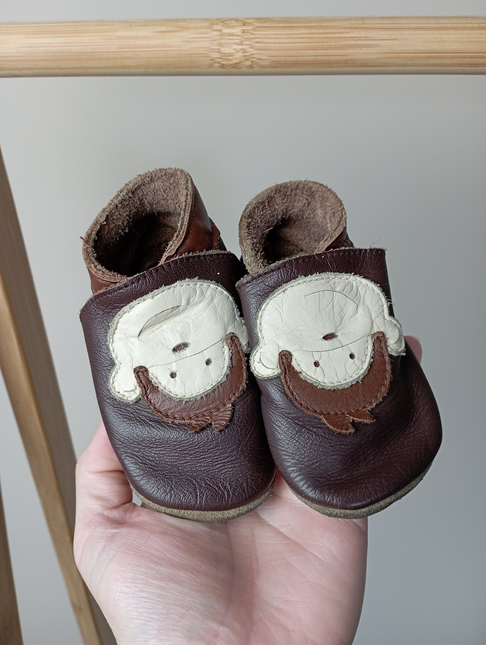 Soft sole babyslofjes met aapje 3-9m Bobux