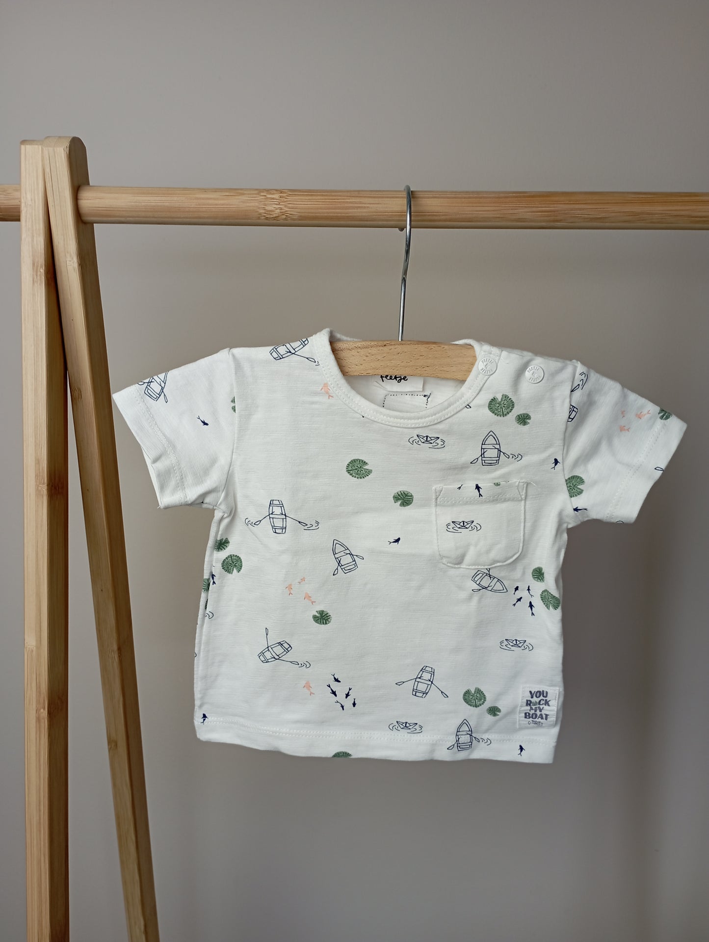 T-shirt met bootjes 56 Feetje
