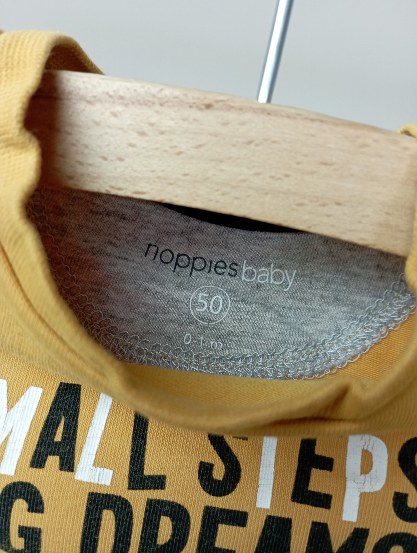T-shirt "Small steps big dreams" 50 Noppies