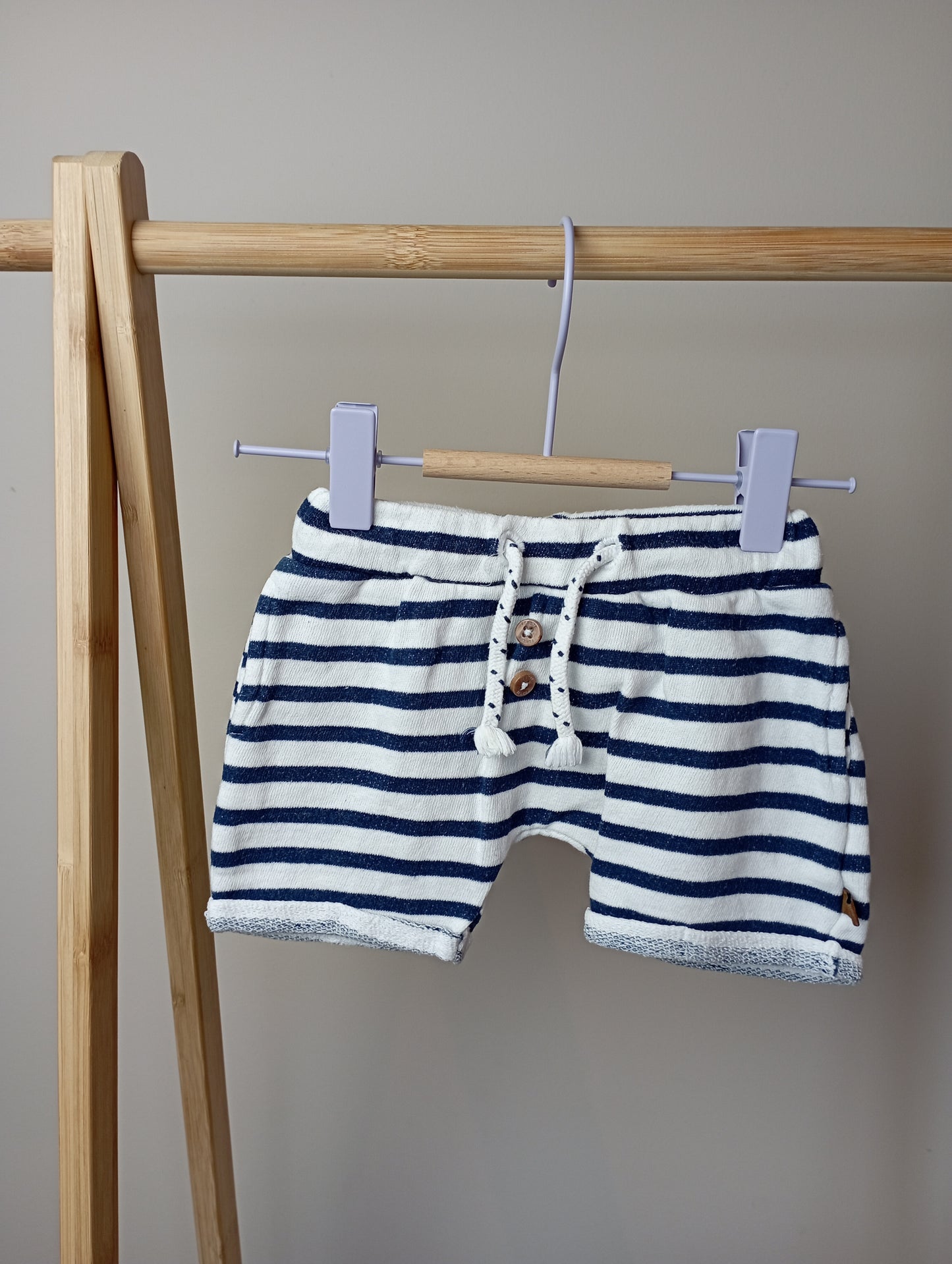 Short met strepen 68 Feetje