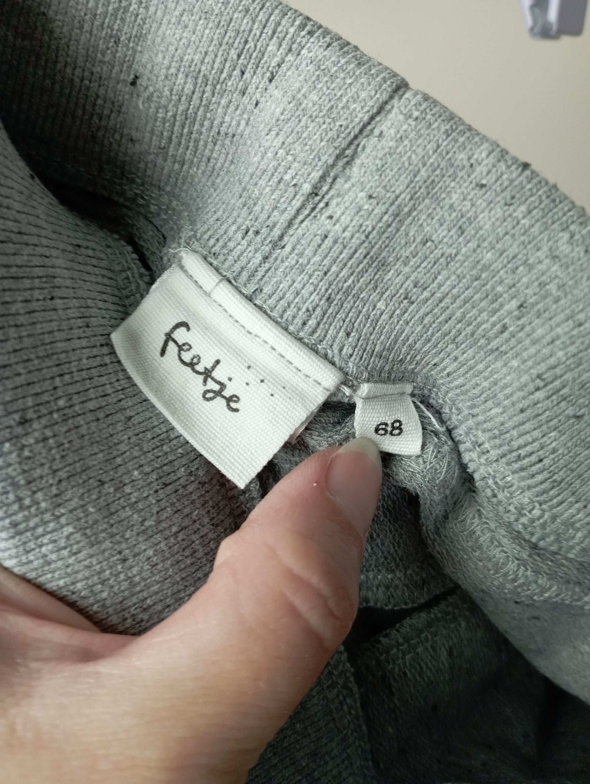 Short met brikjes 68 Feetje