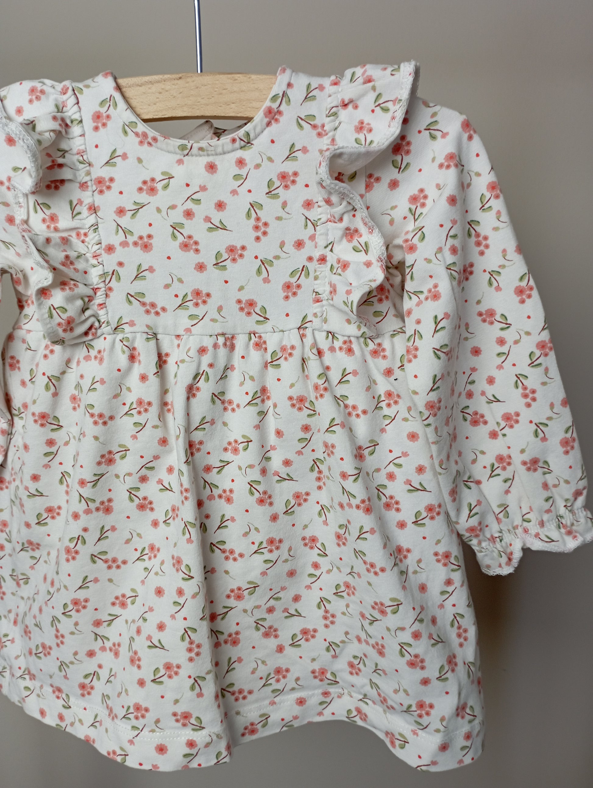 Jurkje met romper 68 Hema