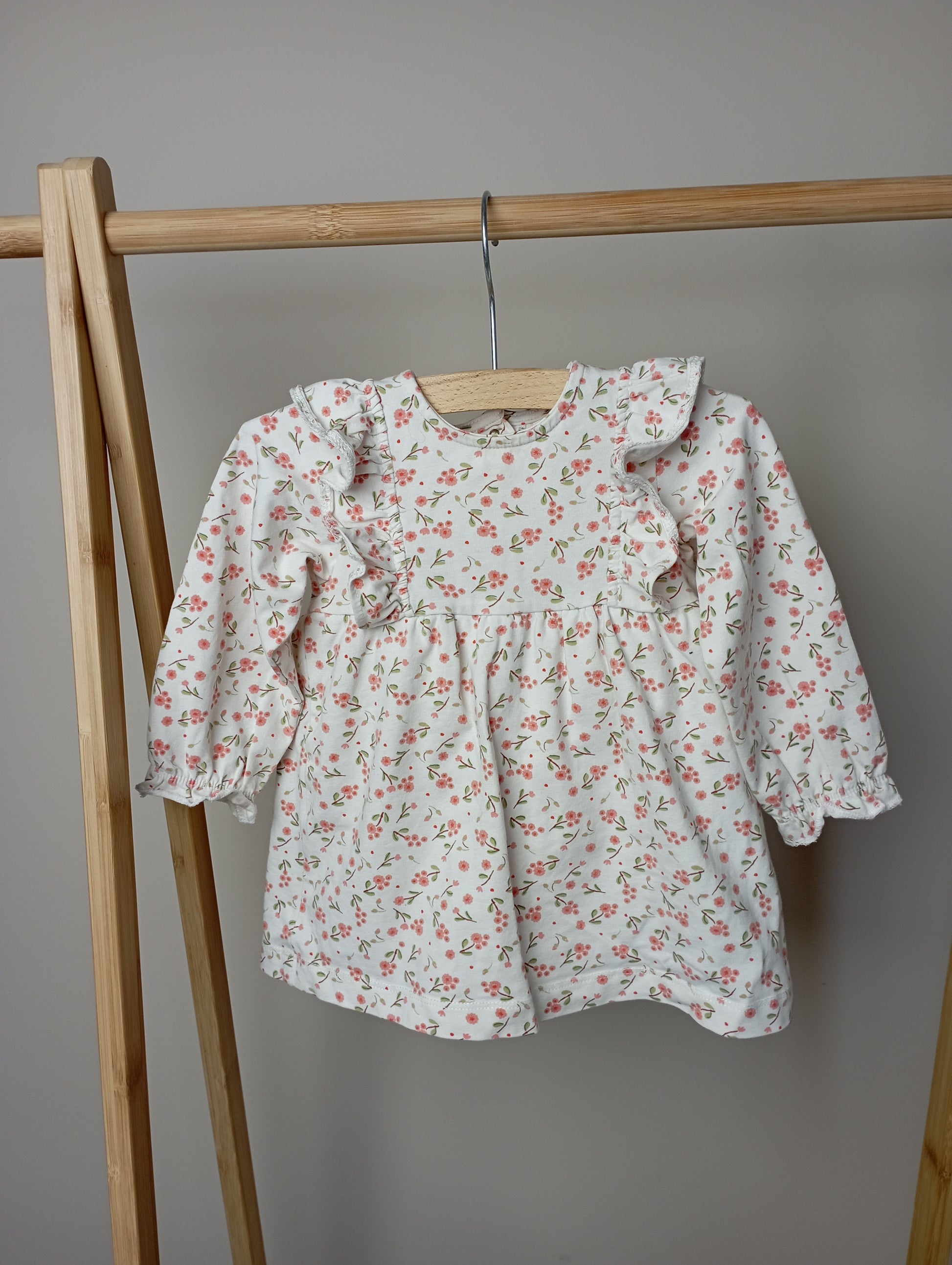 Jurkje met romper 68 Hema