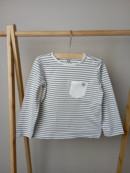 Longsleeve met zakje 98 C&A