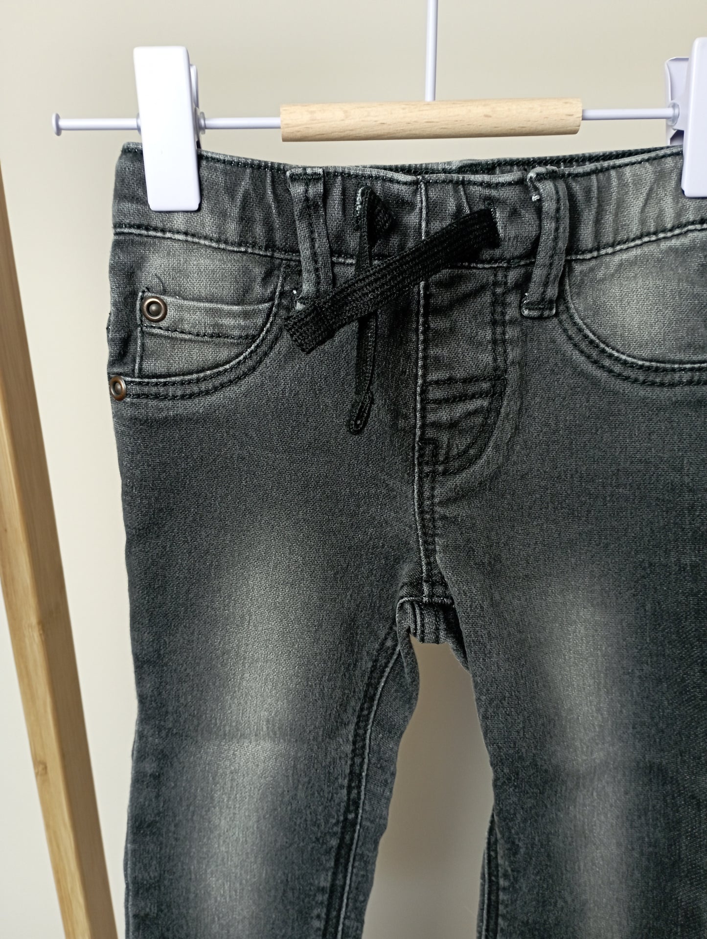 Jeansbroek met elastiek 74 Hema