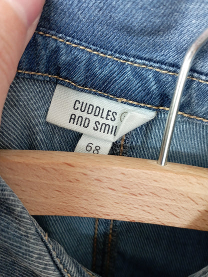 Jeanspakje 68 Cuddles and smiles