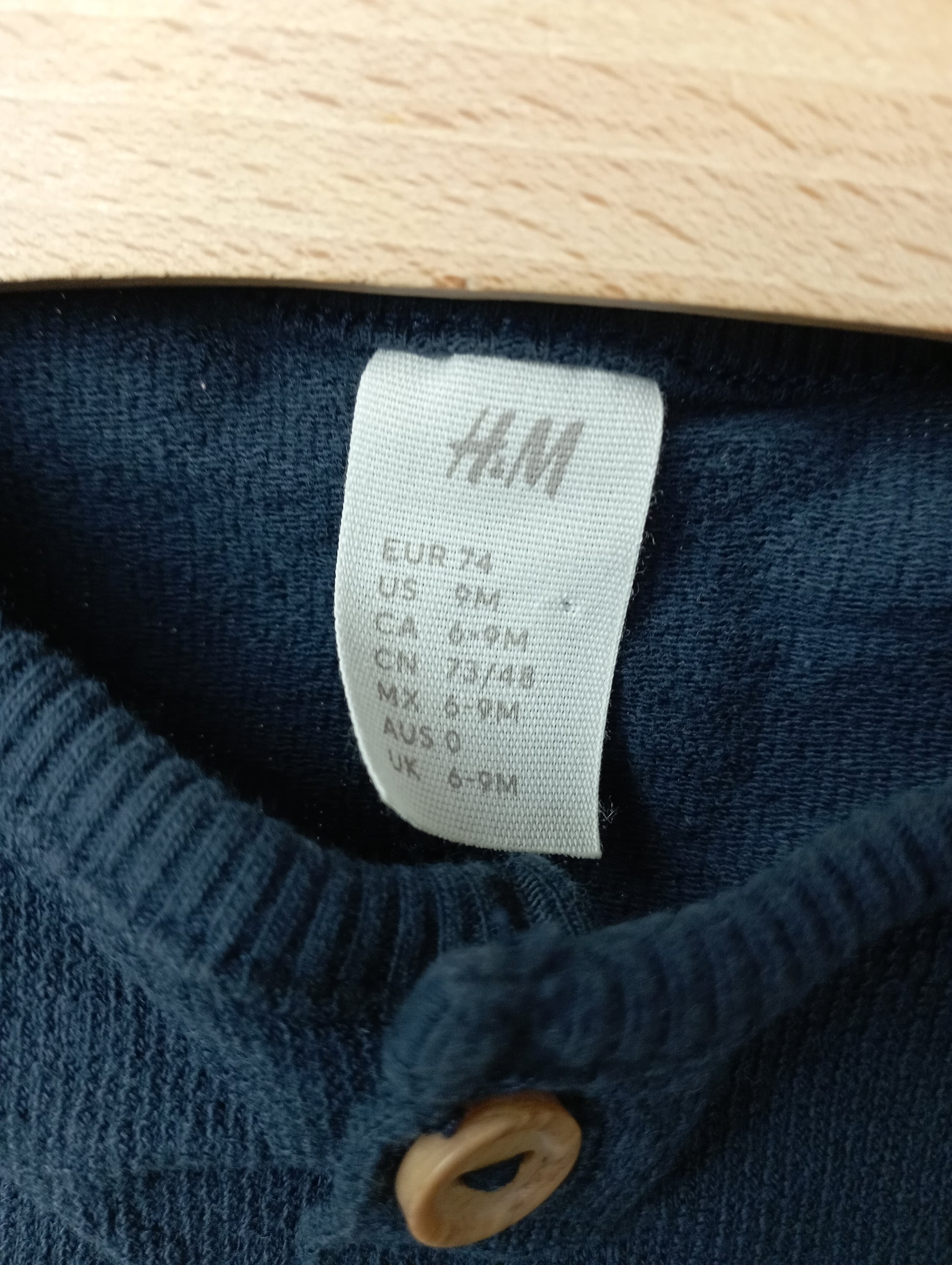 Pakje met knopen 74 H&M