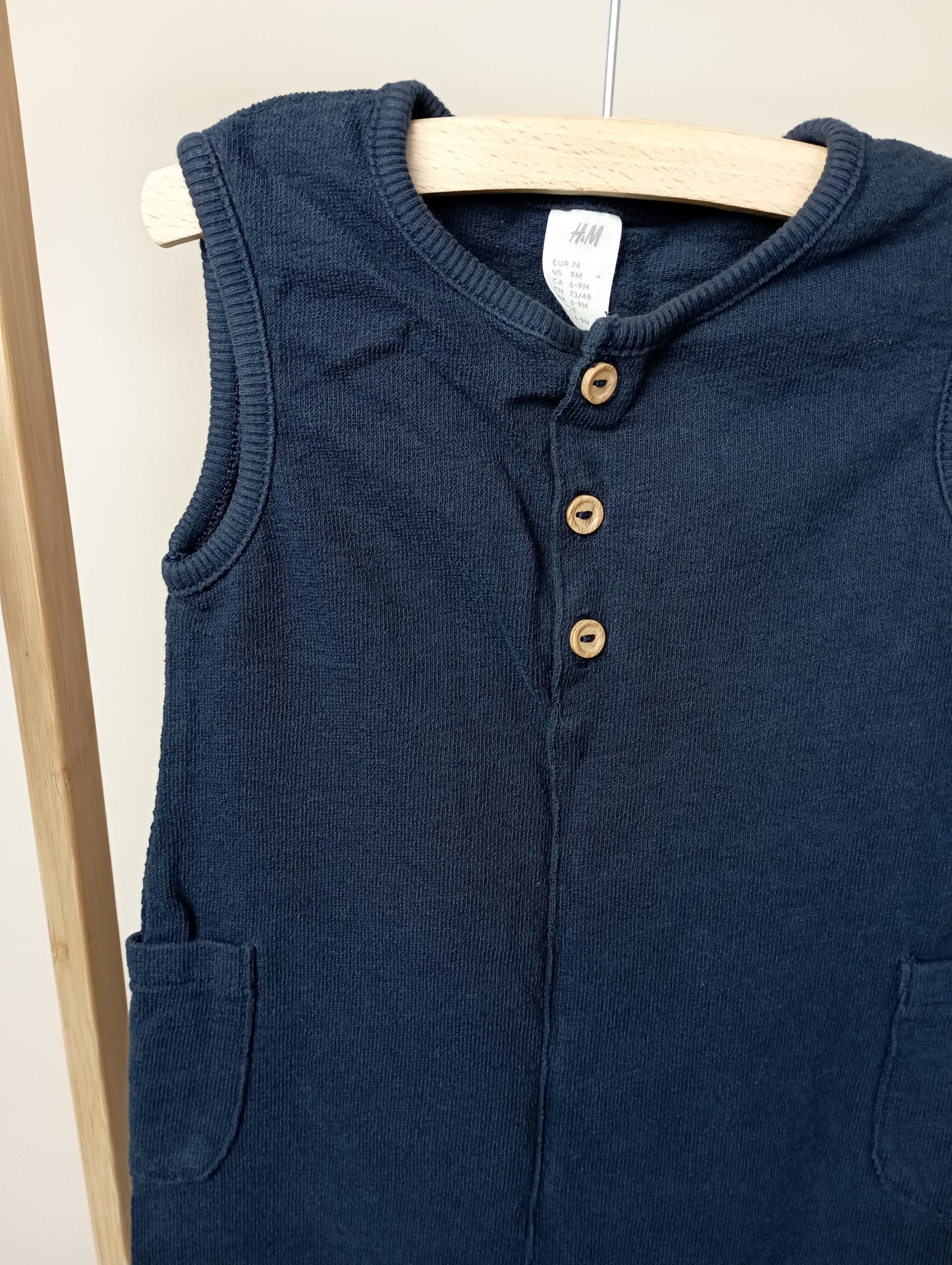 Pakje met knopen 74 H&M