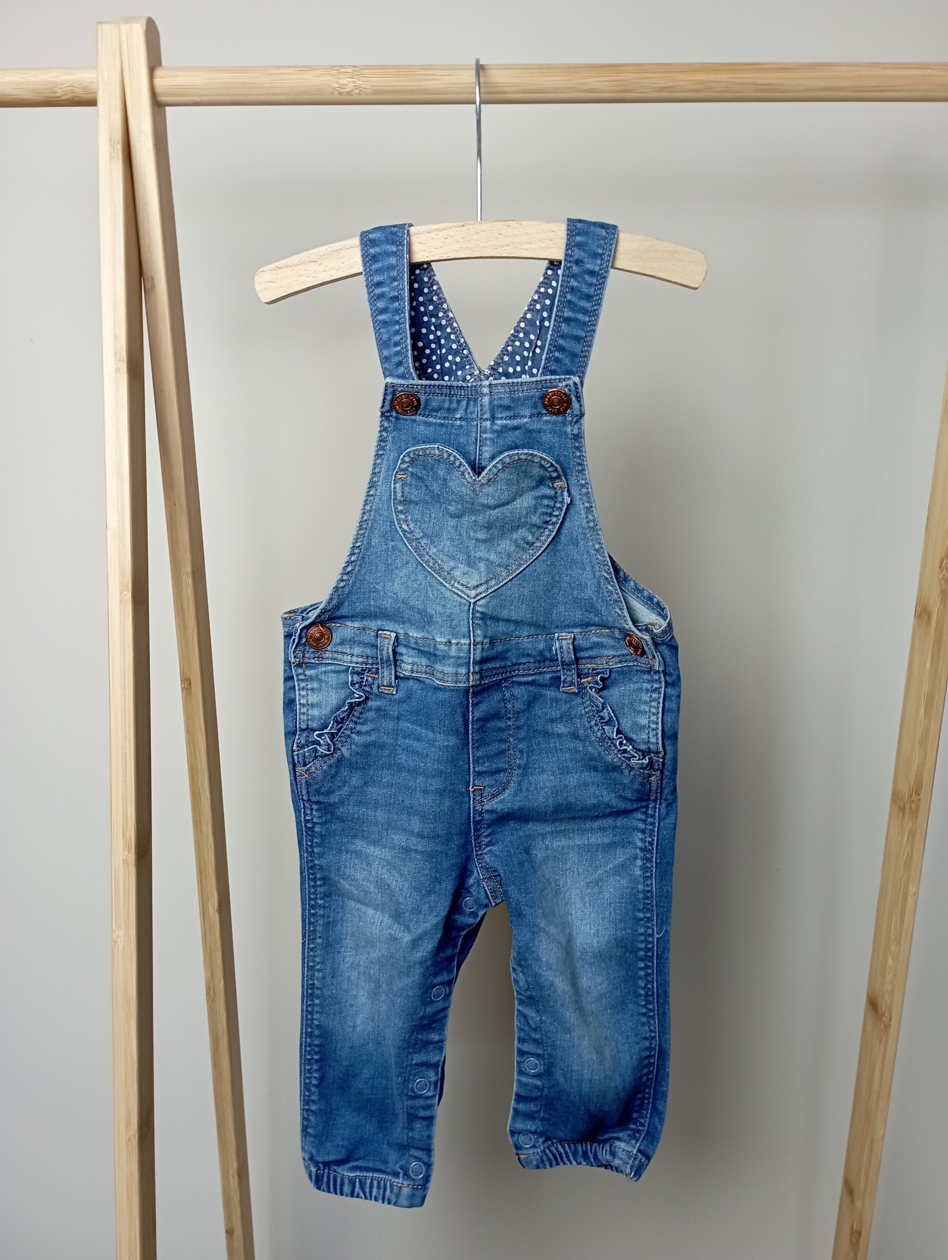 Salopette met hartje 74 H&M