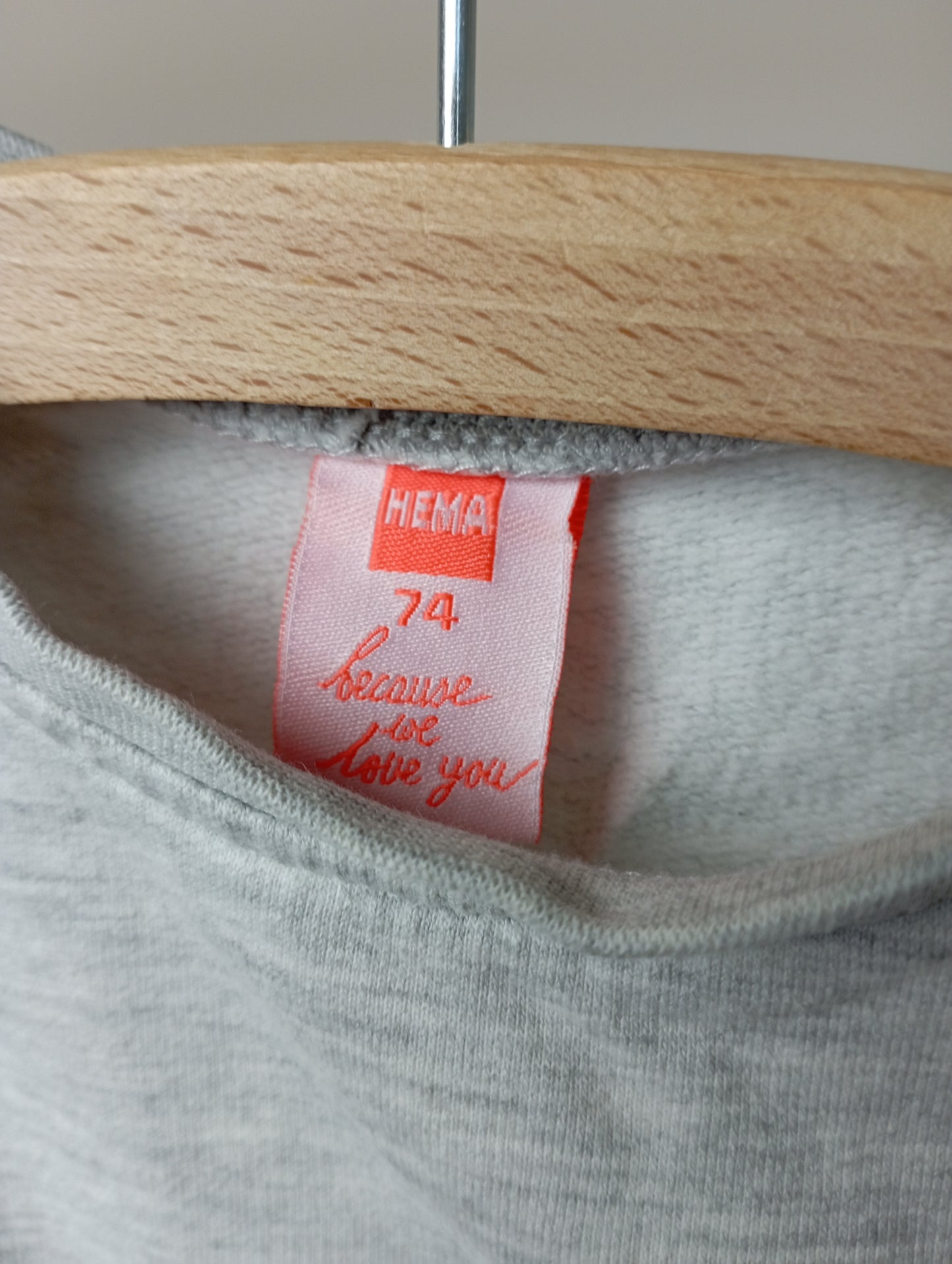 Longsleeve met zakje 74 Hema