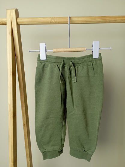 Comfy broek 74 H&M