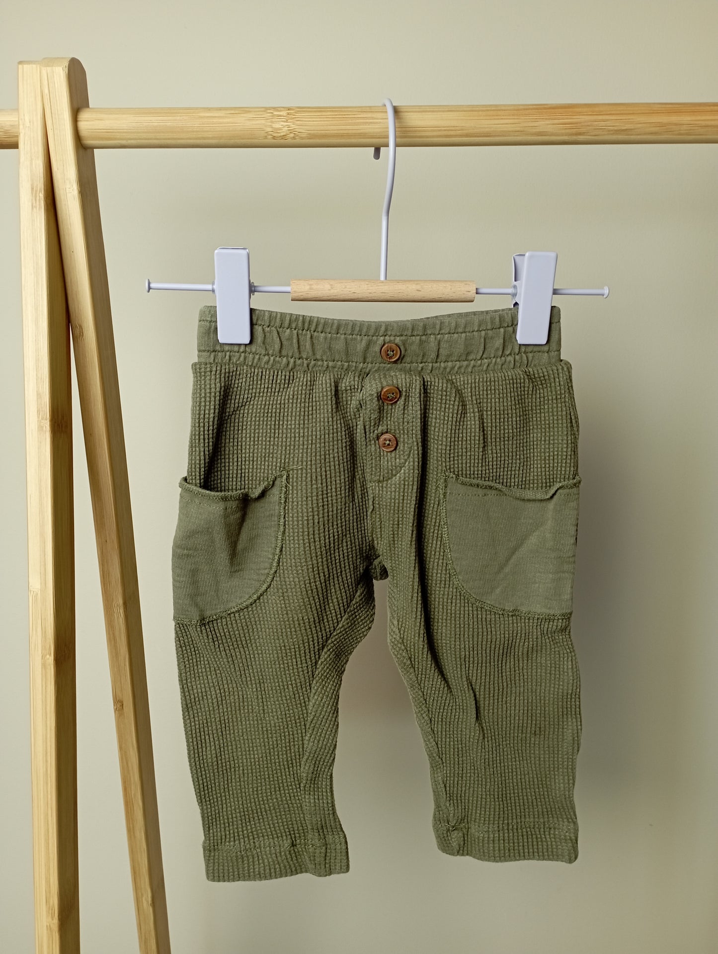 Comfy broek 74 Hema