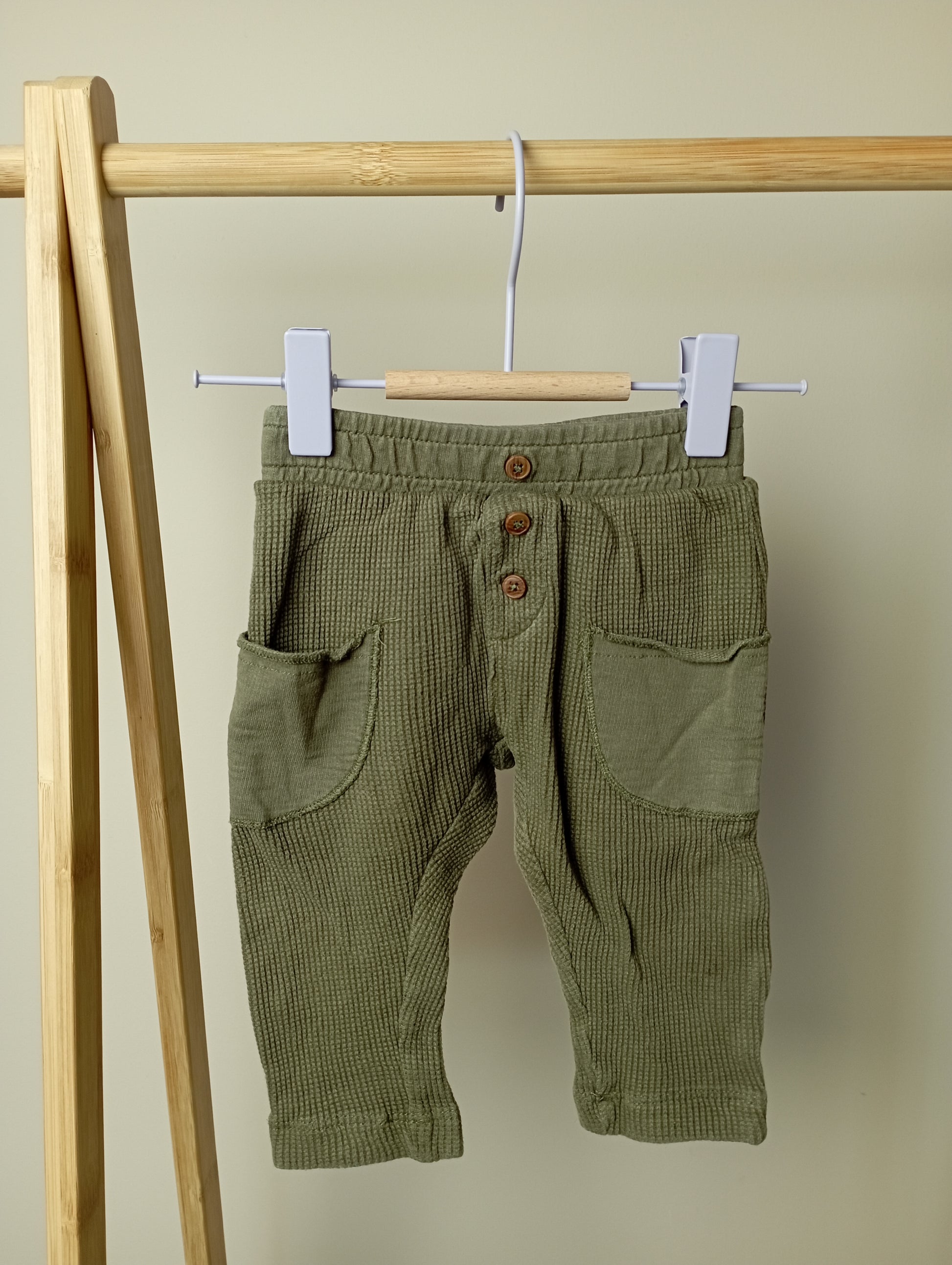 Comfy broek 74 Hema