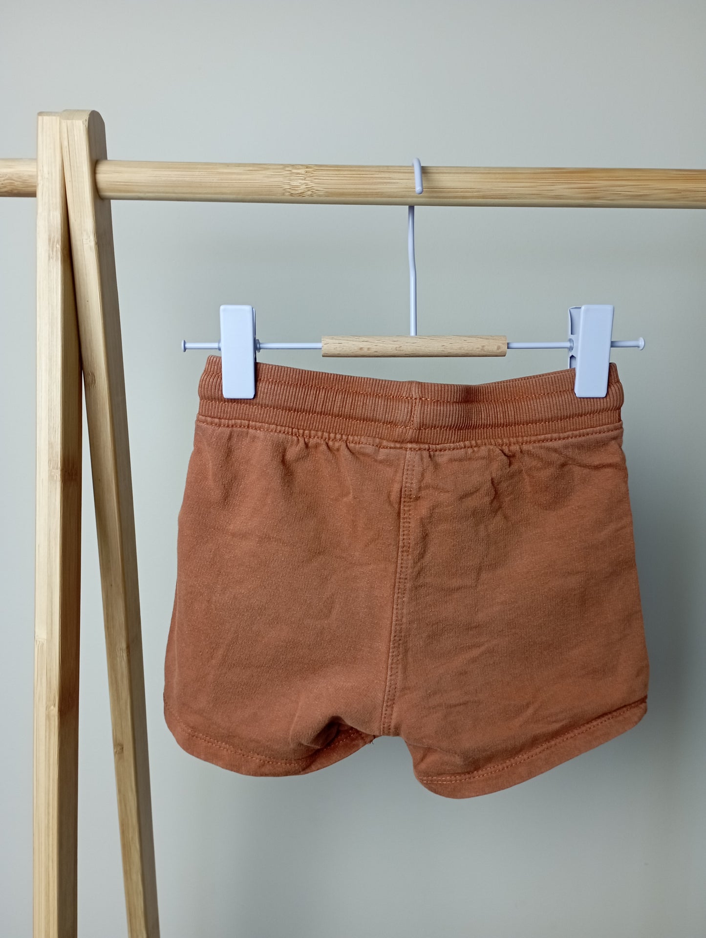 Short 80 Hema