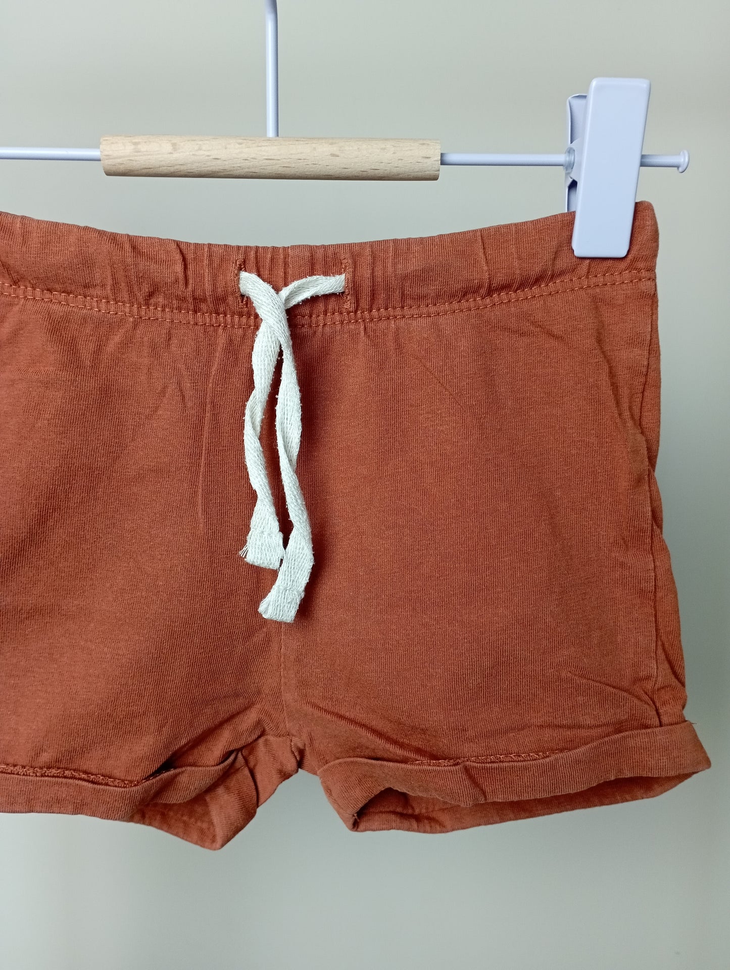 Short 80 Hema