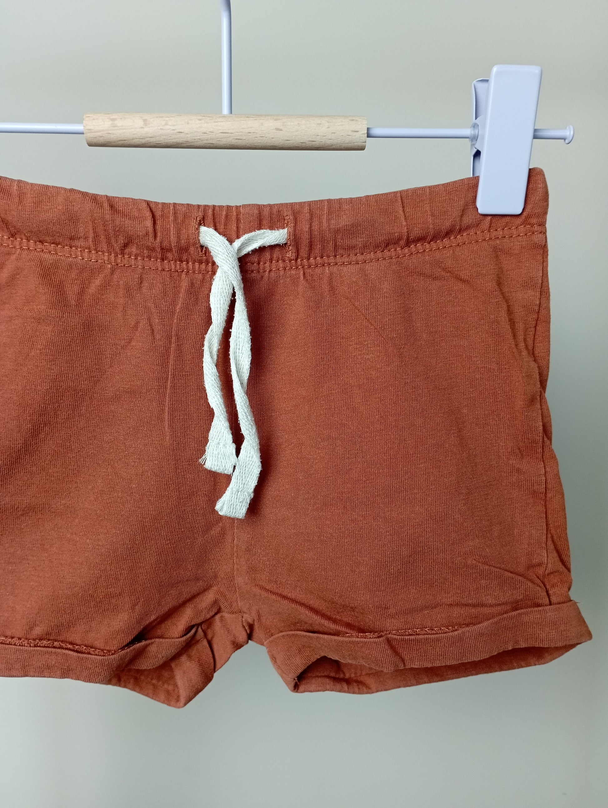 Short 80 Hema
