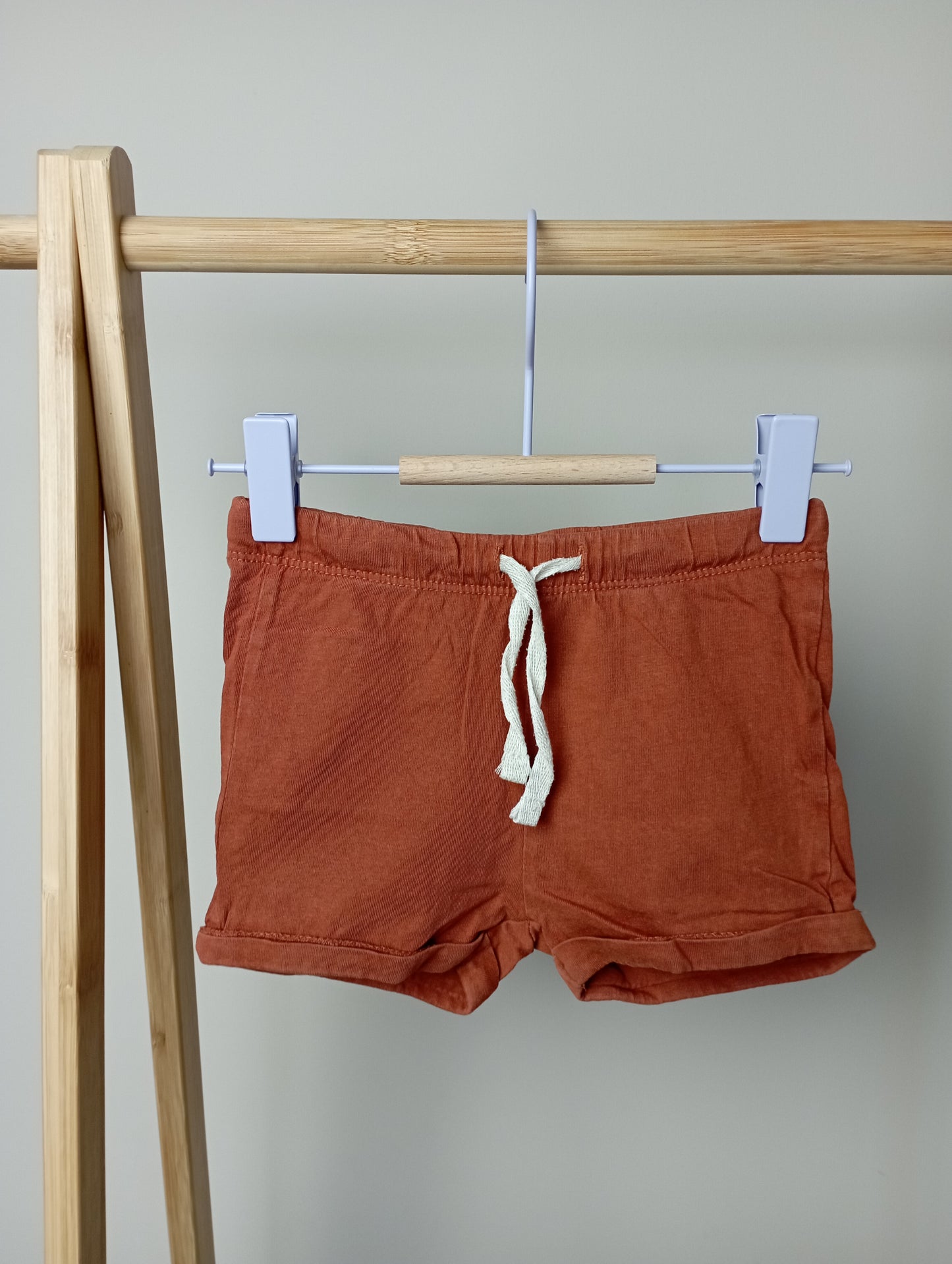 Short 80 Hema