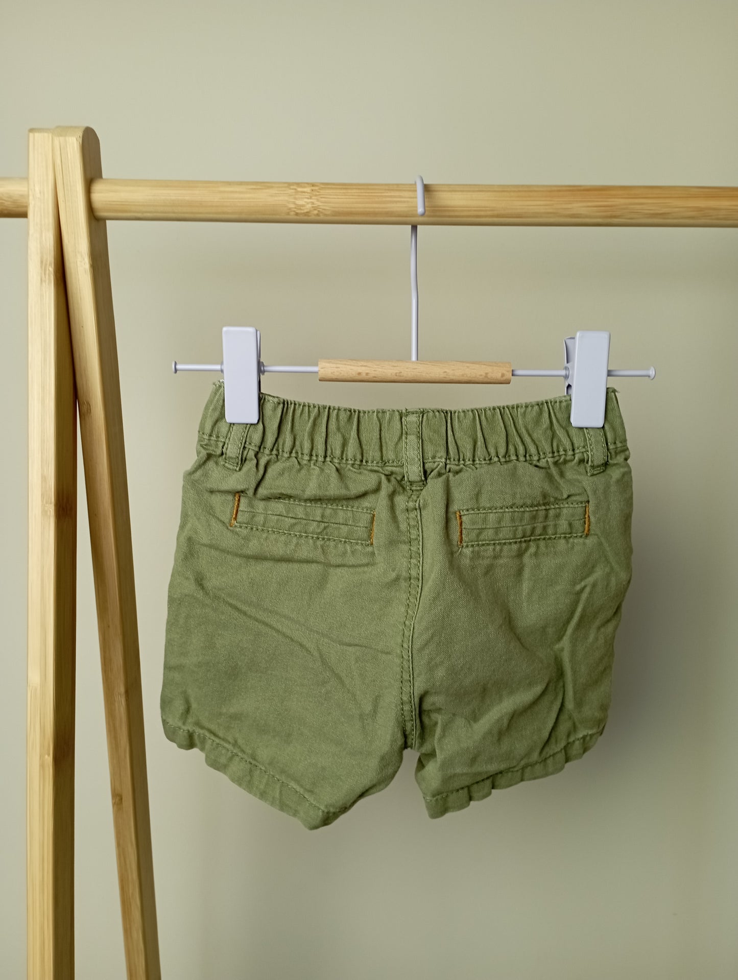 Short 80 C&A