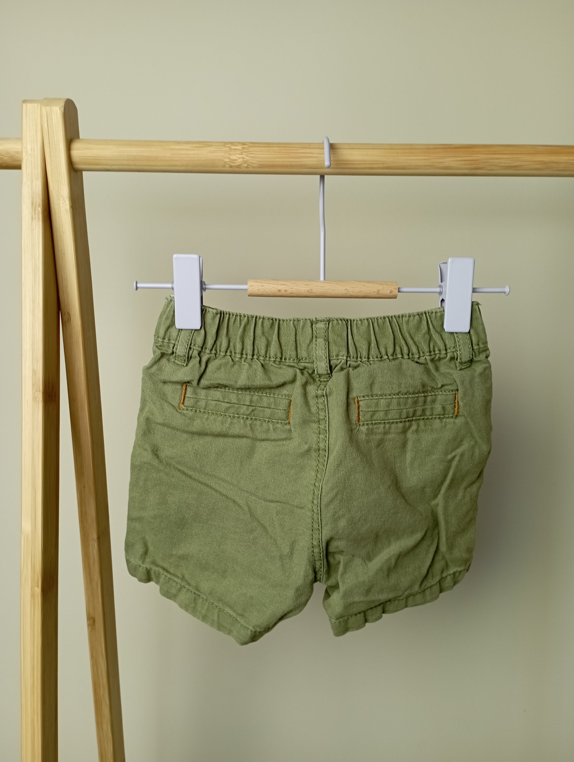 Short 80 C&A