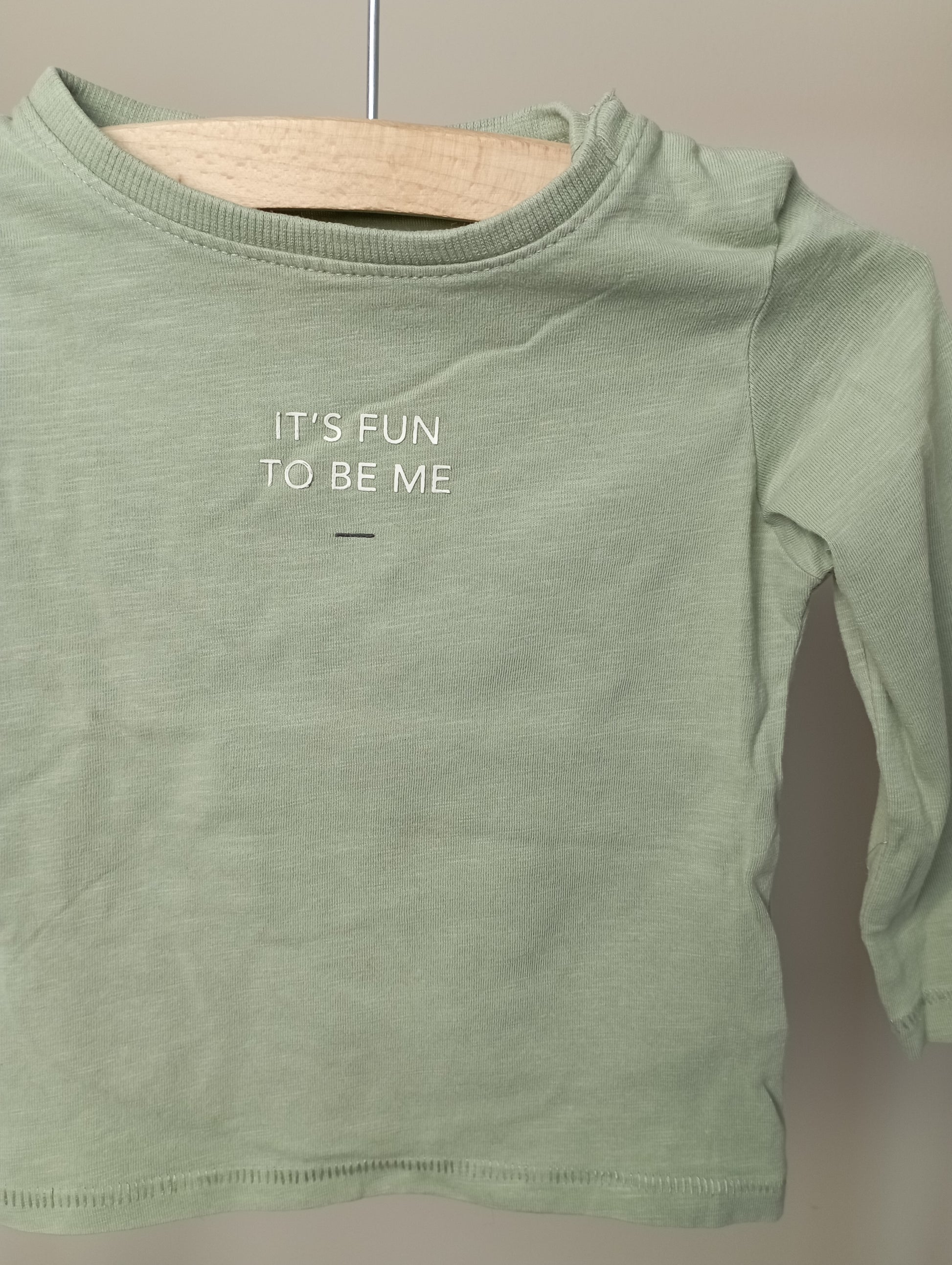 Longsleeve "It's fun to be me" 74 Cuddles and smiles