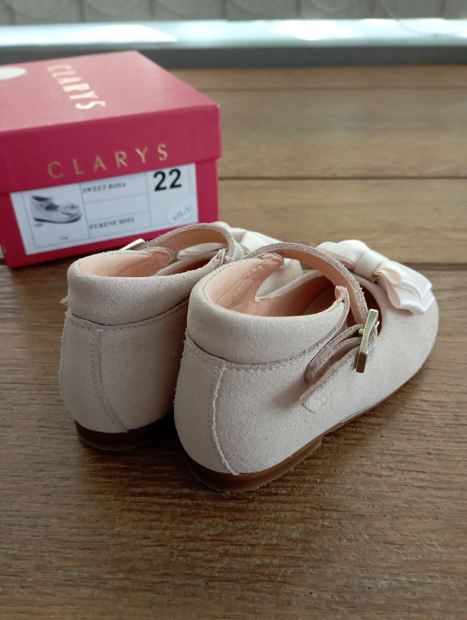 Sandaaltjes 22 Clarys