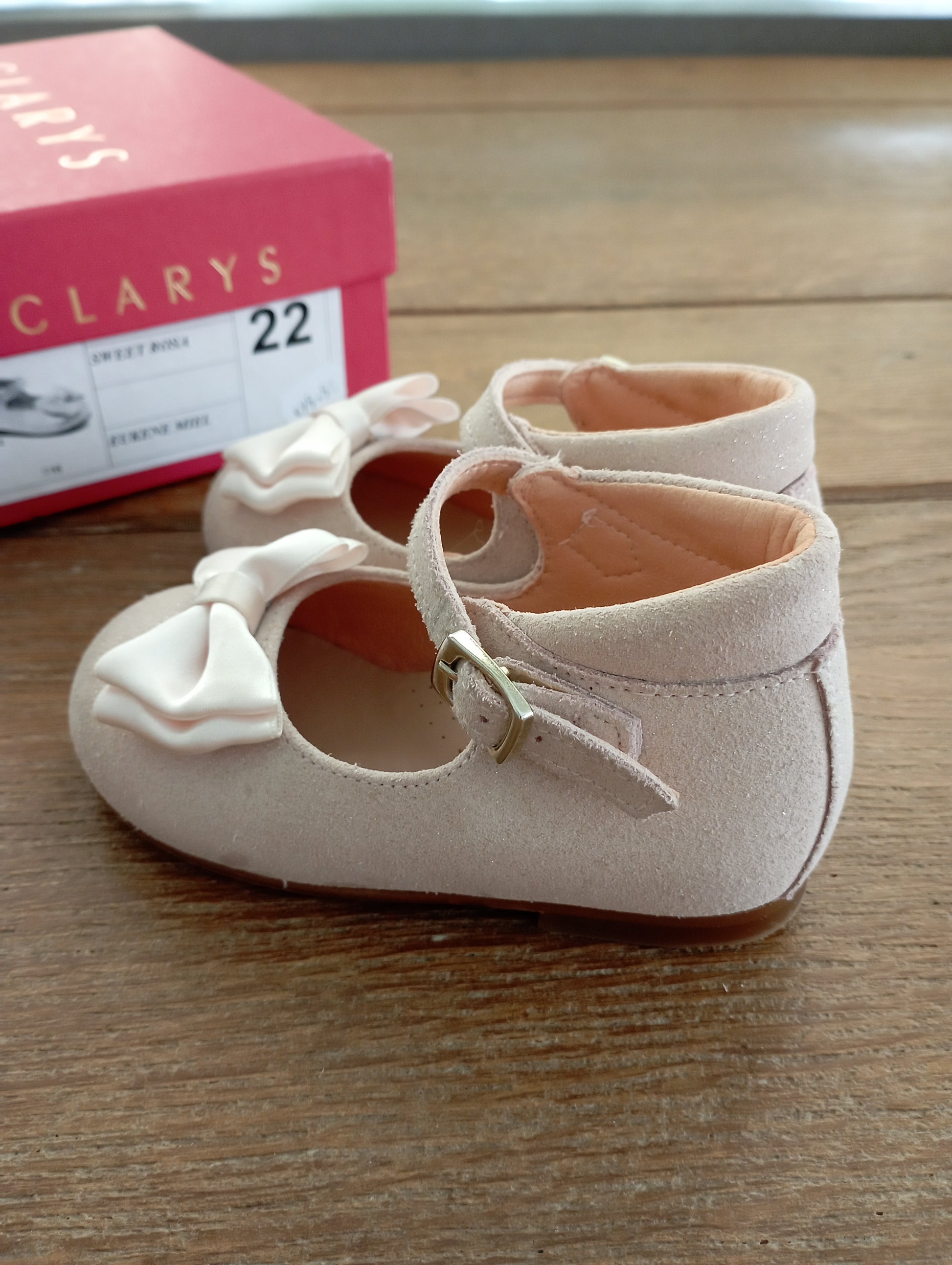 Sandaaltjes 22 Clarys