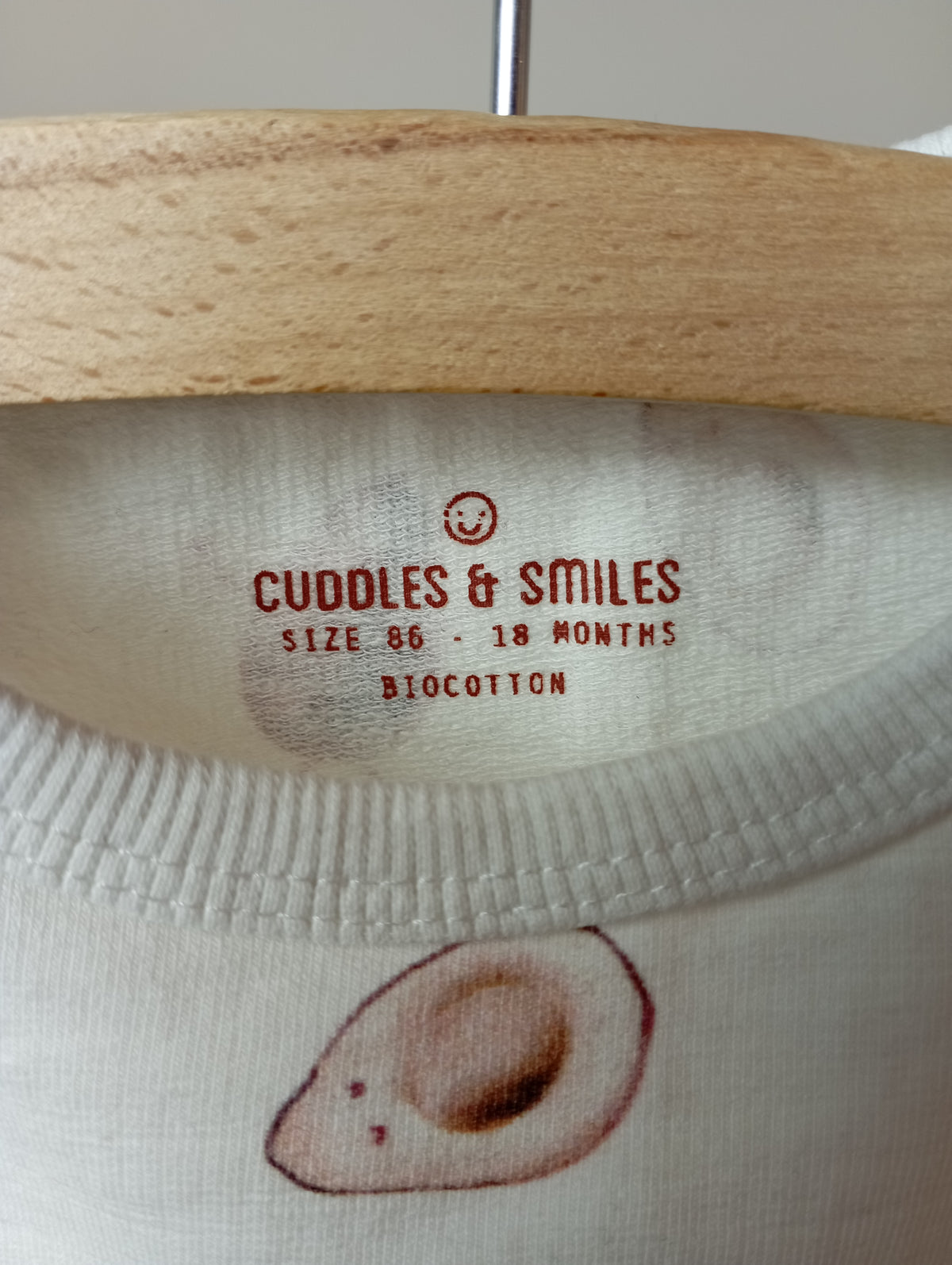 Trui met avocado's 86 Cuddles and smiles