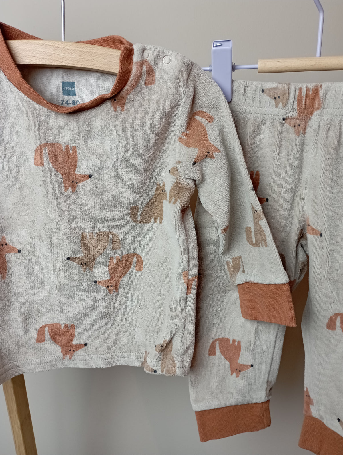 Pyjama met vosjes 74/80 Hema