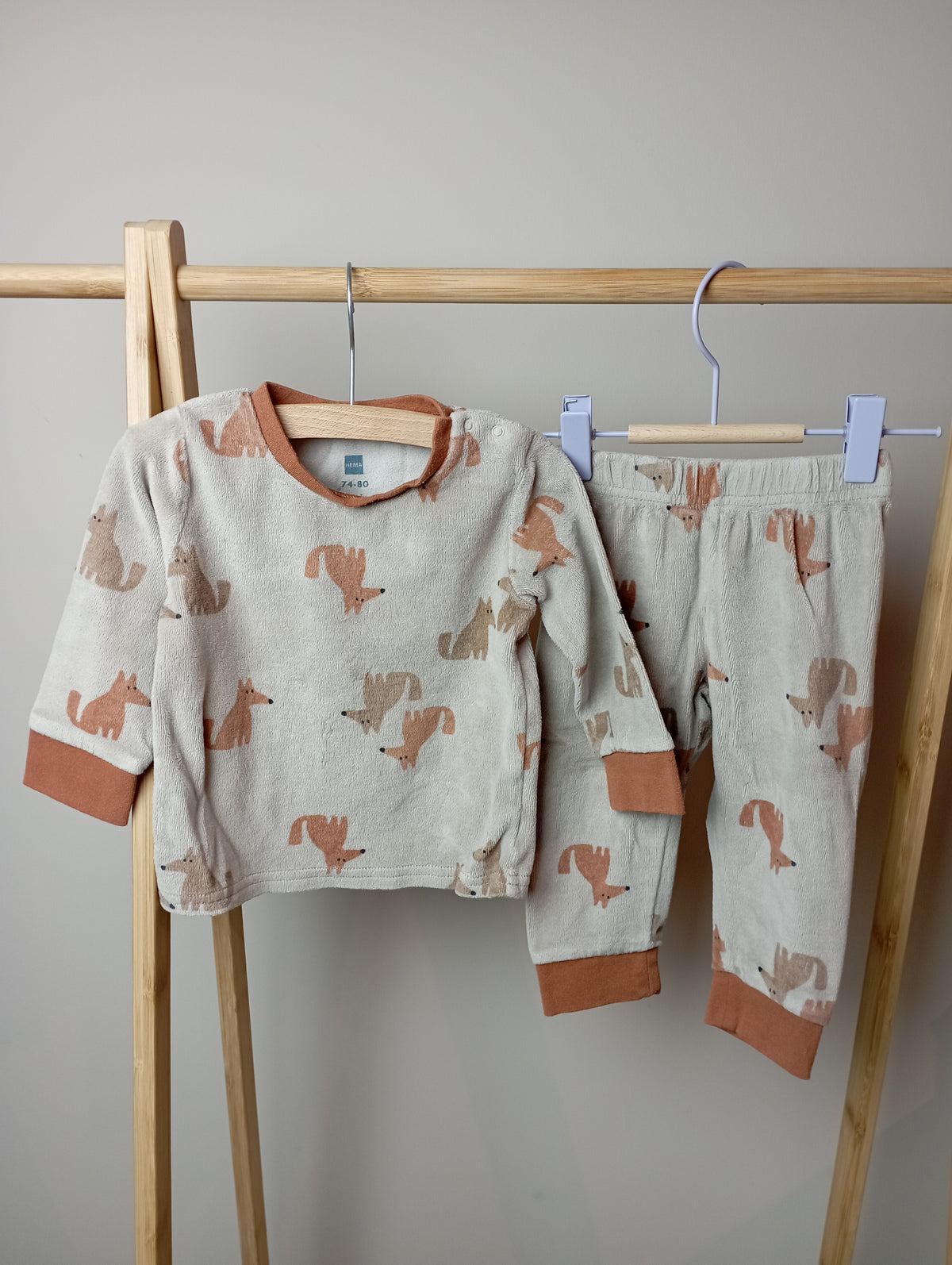 Pyjama met vosjes 74/80 Hema