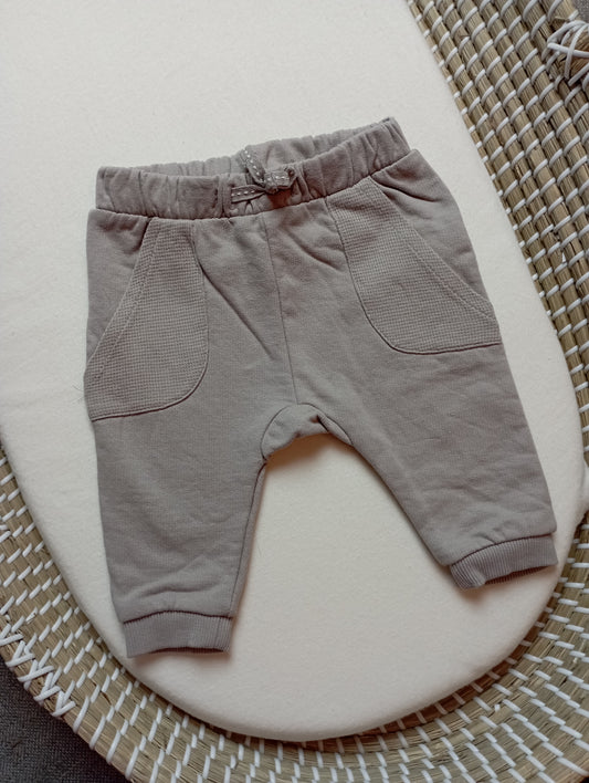 Comfy broek 62 C&A