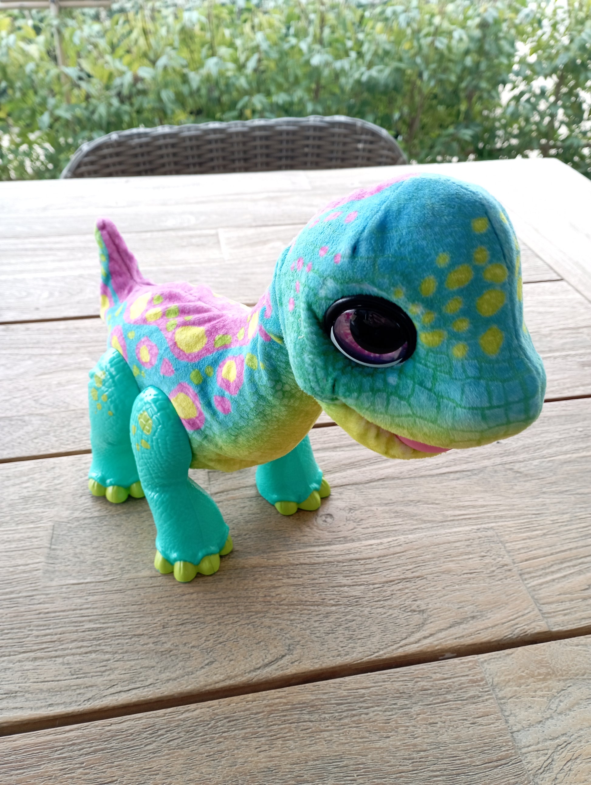 Interactieve knuffel Snackin Sam the Bronto FurReal Friends