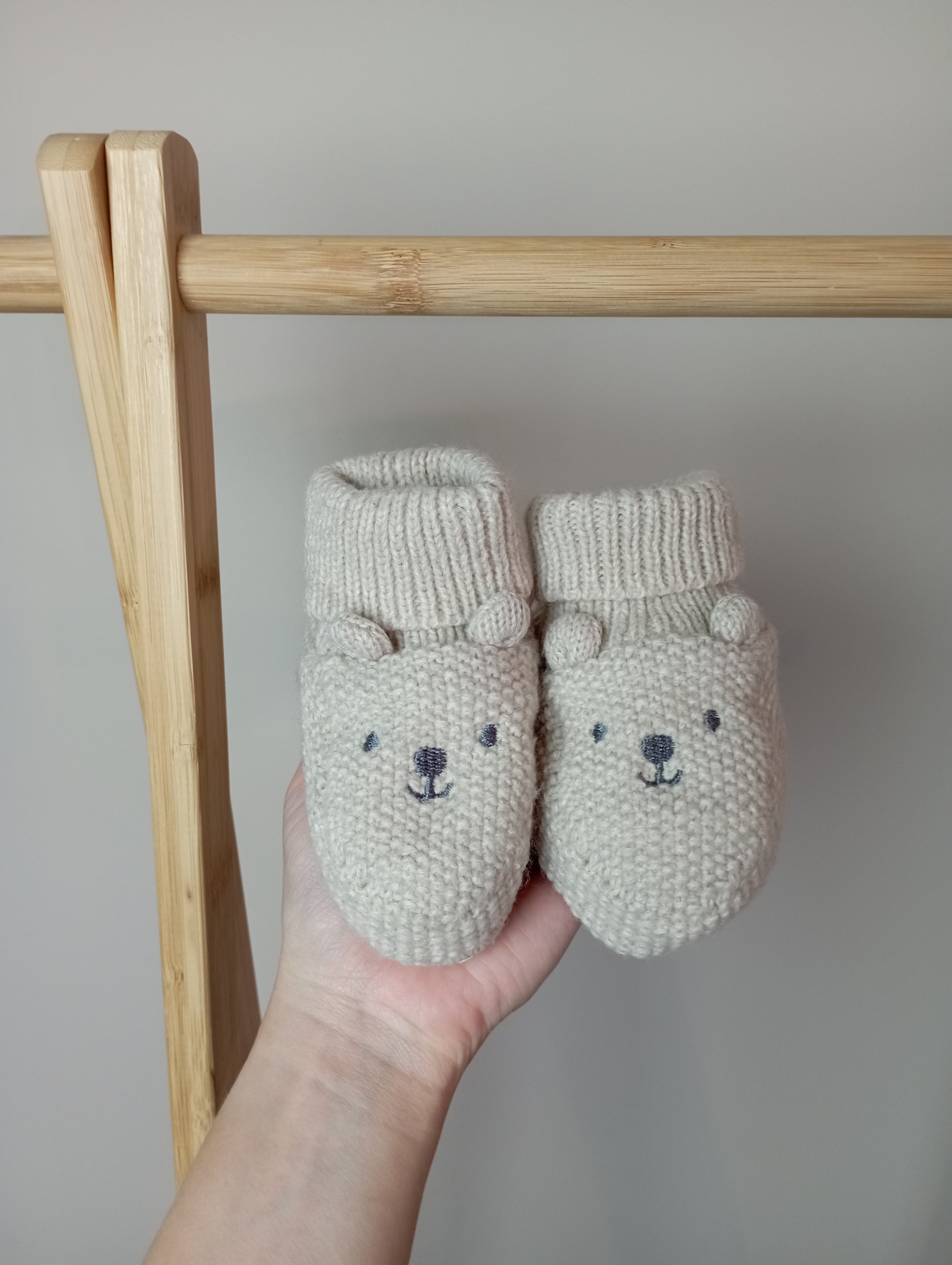 Sloefjes 12-18m of 18-20 C&A