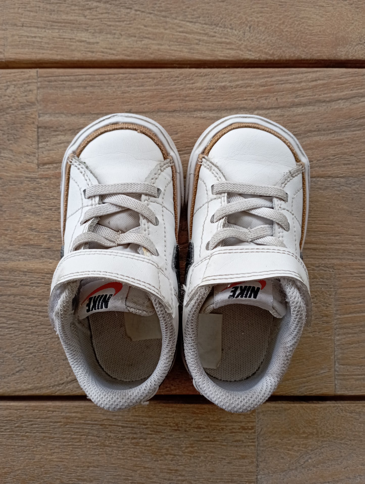 Sneakers 22 Nike