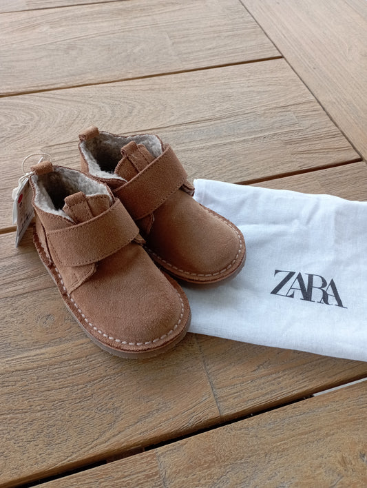Laarsjes met pelsje 22 Zara
