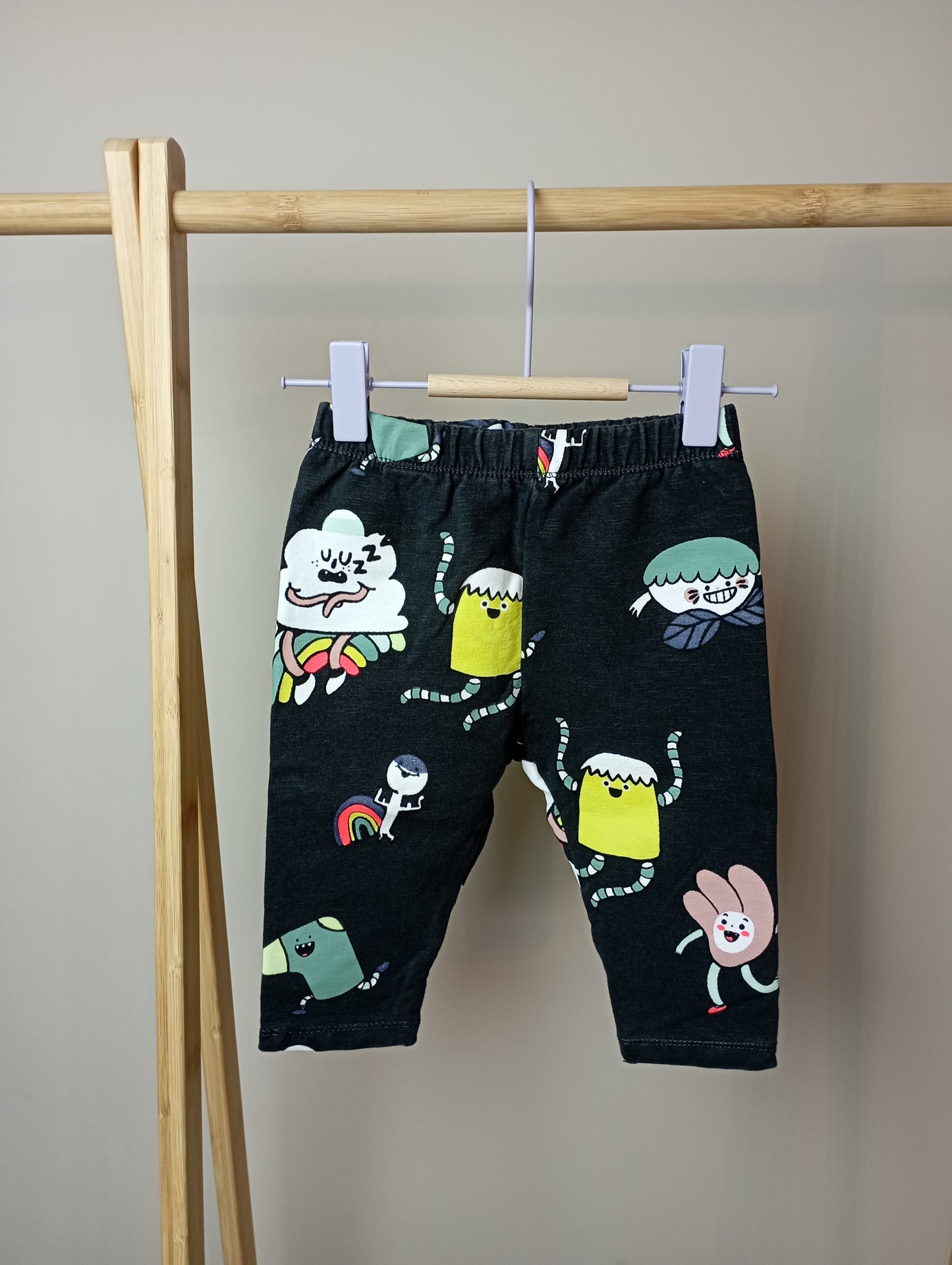 Comfy broek met figuurtjes 74 Zara