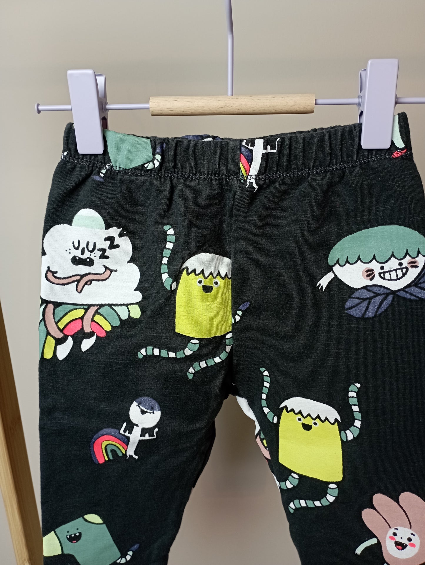 Comfy broek met figuurtjes 74 Zara