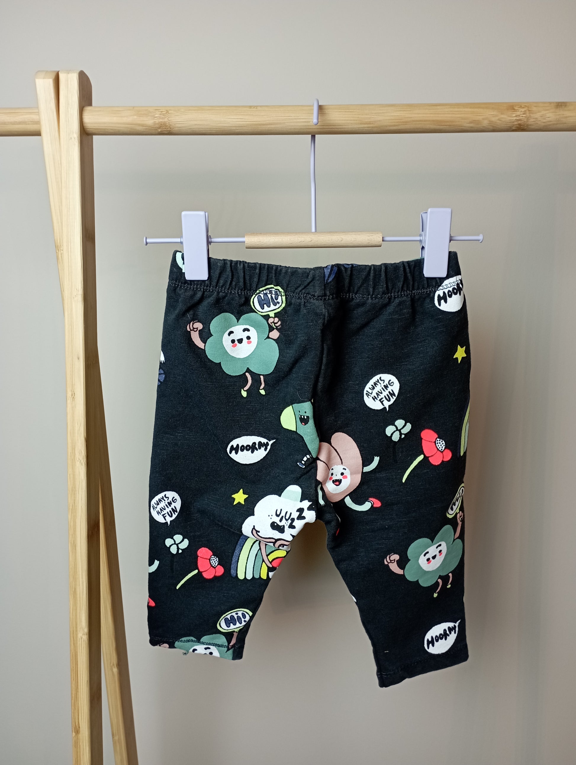Comfy broek met figuurtjes 74 Zara