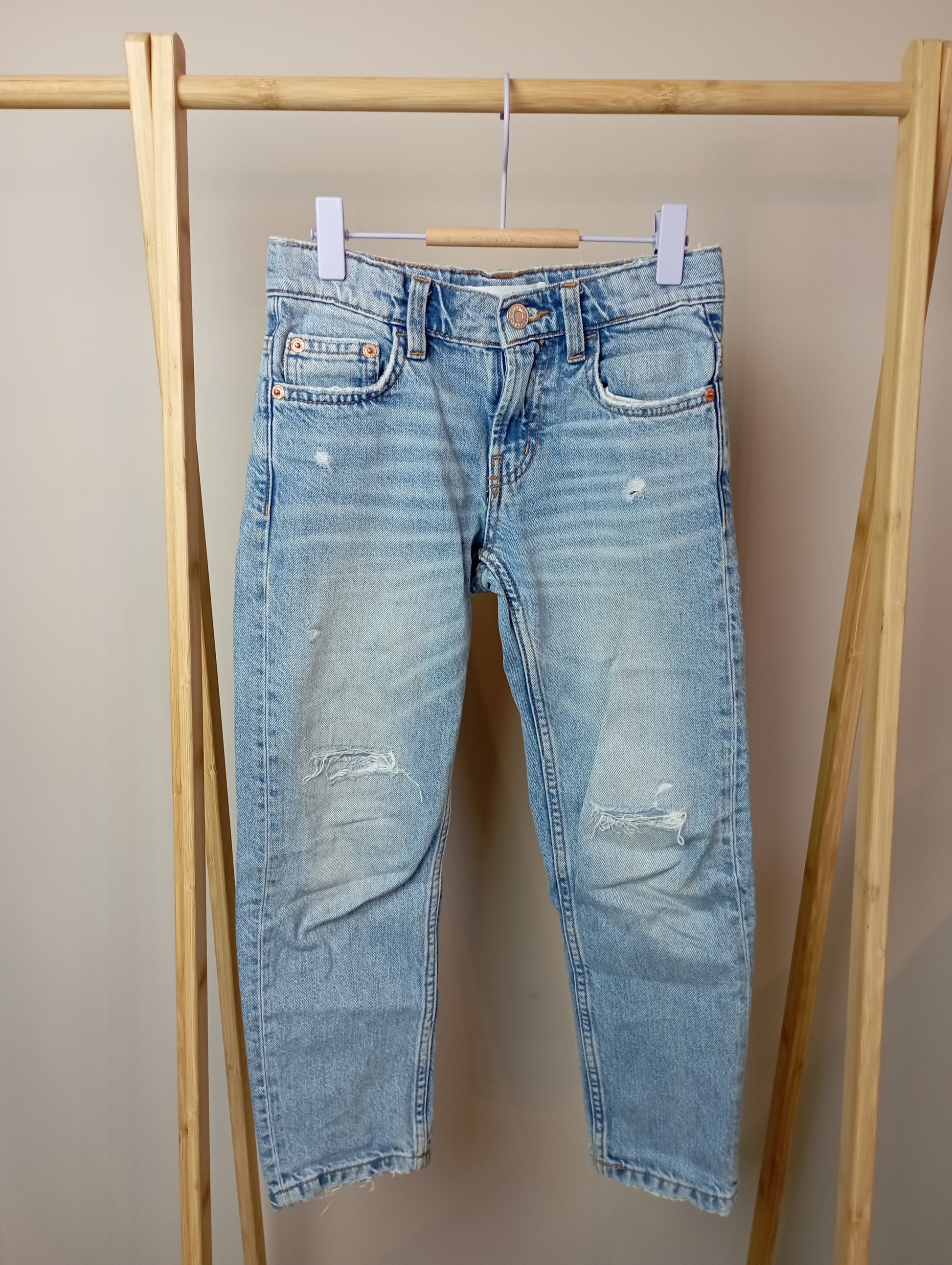 Broek met scheuren 128 Zara