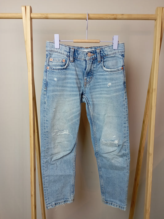 Broek met scheuren 128 Zara