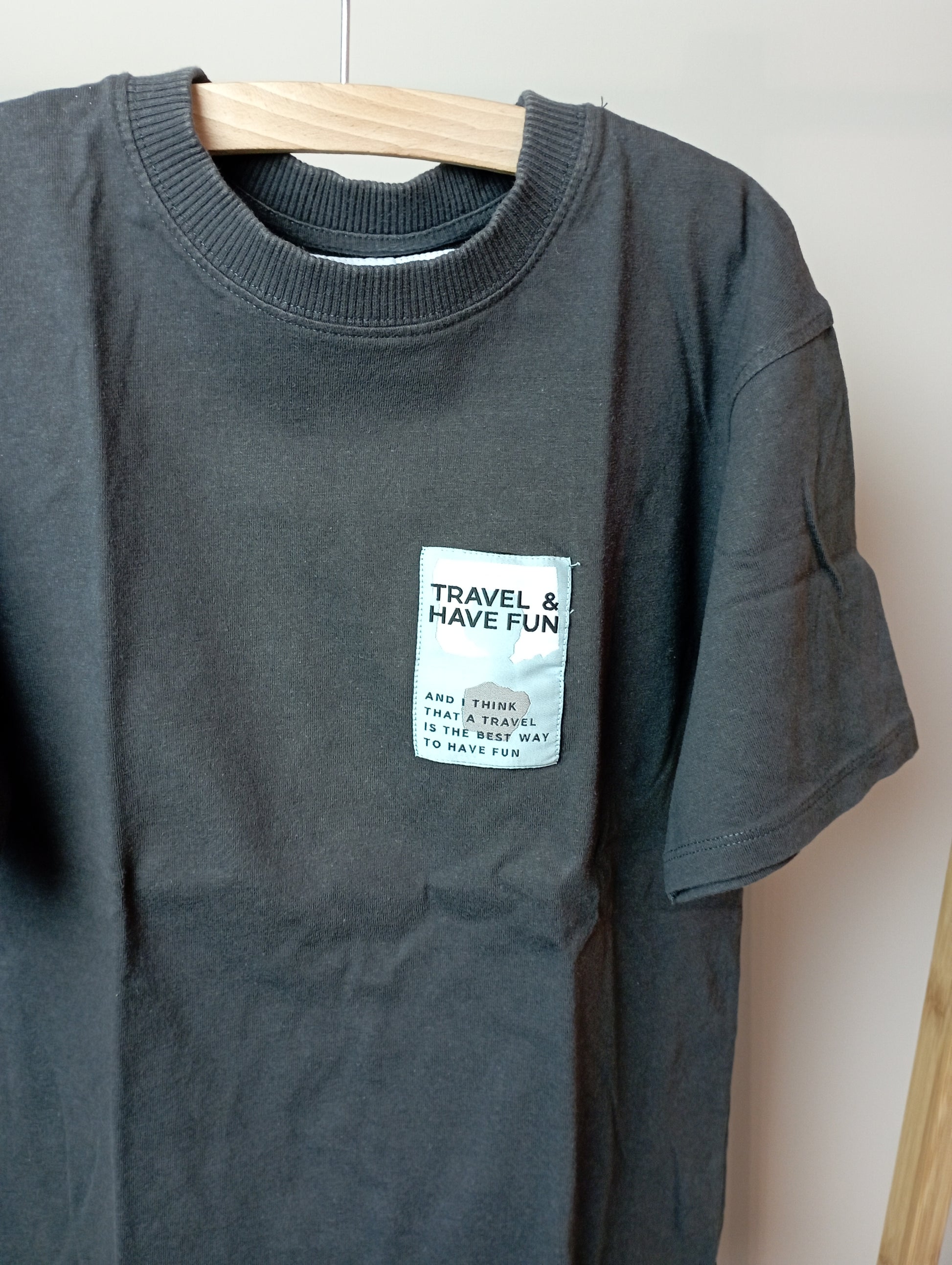 T-shirt "Travel & Have Fun" 128 Zara