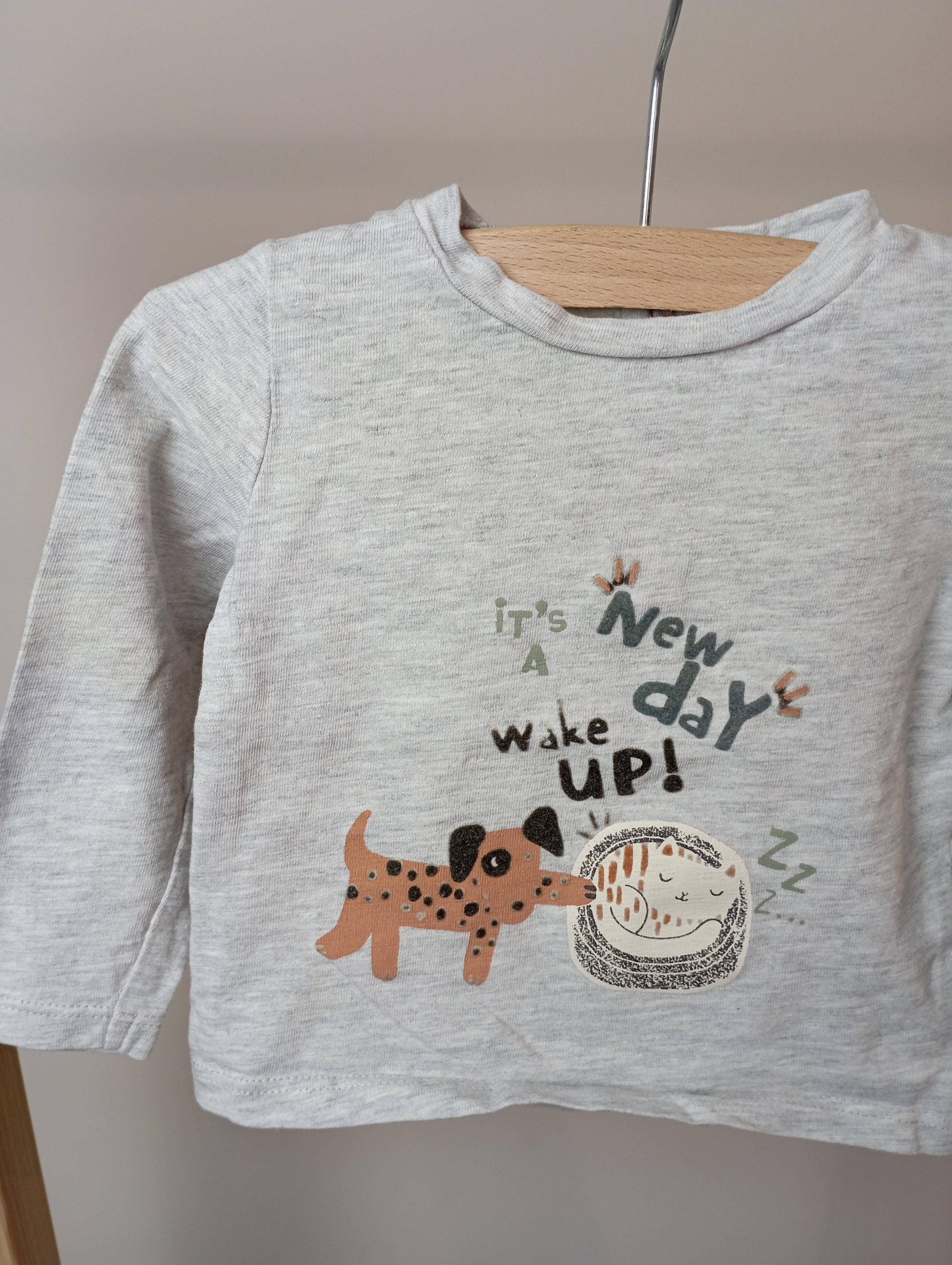 Longsleeve met hondje 62 Hema