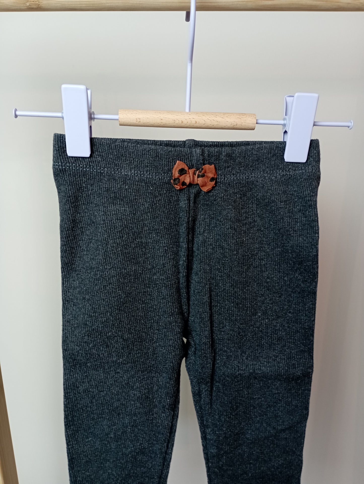 Legging met strikje 74 Feetje