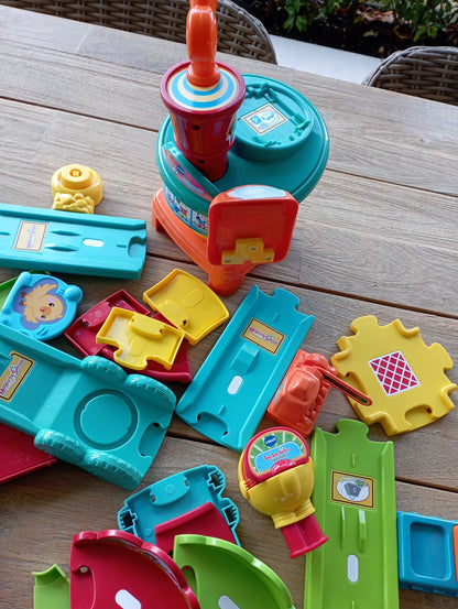 Toet Toet Auto's: Politietoren & lanceerbaan - Vtech