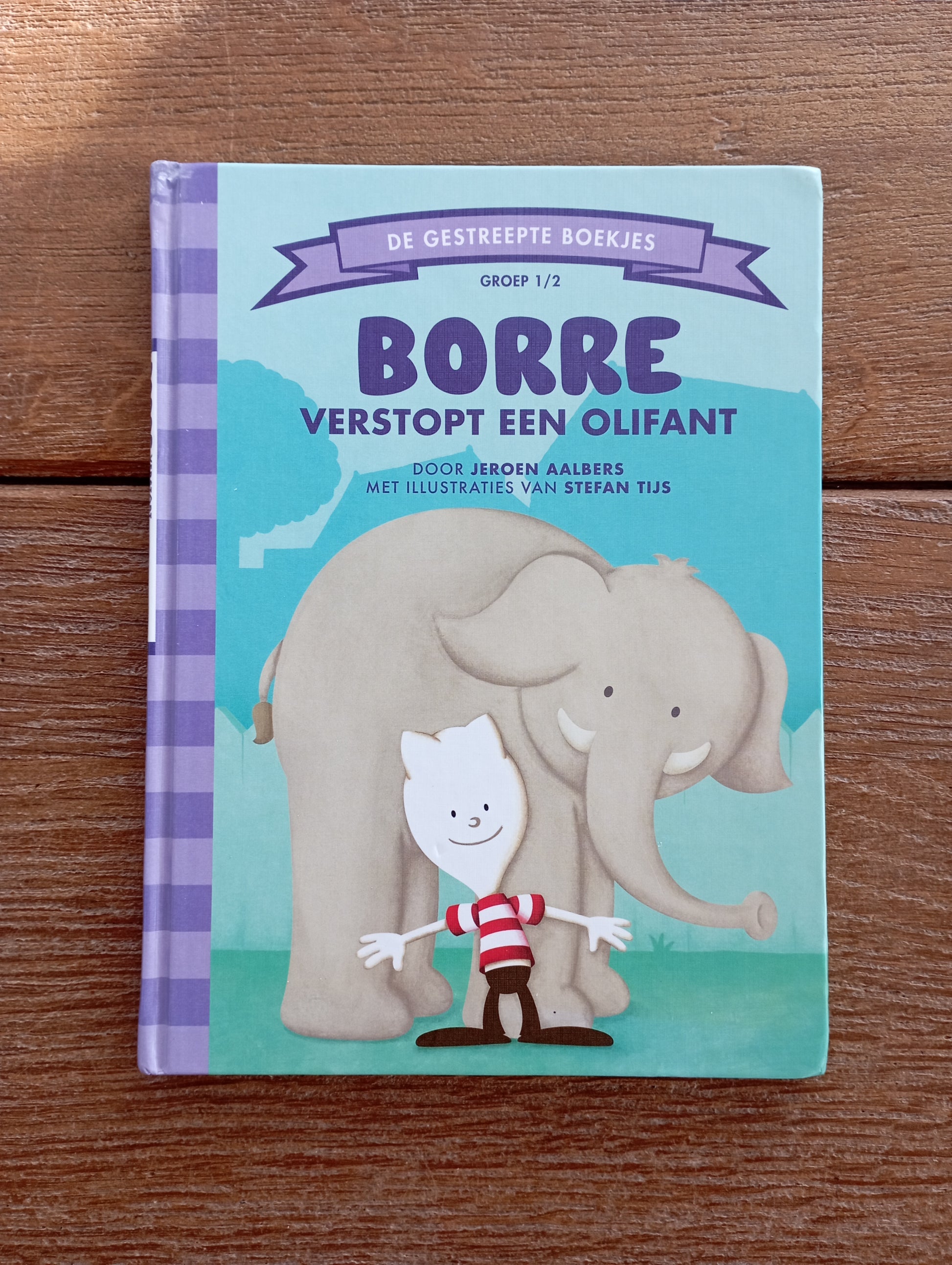 Borre verstopt een olifant Book & Service