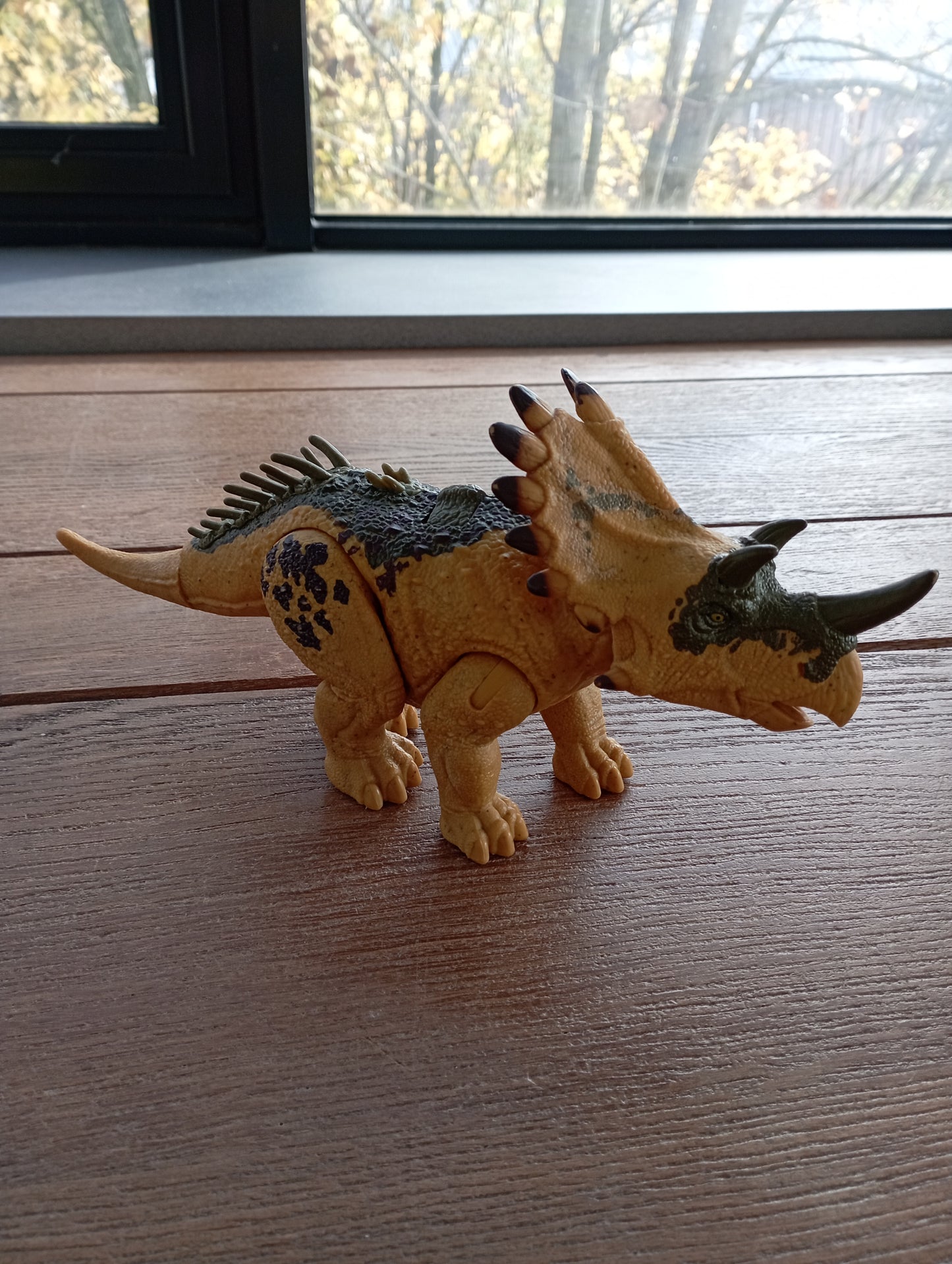 Dinosaurus met geluid Find JOYs