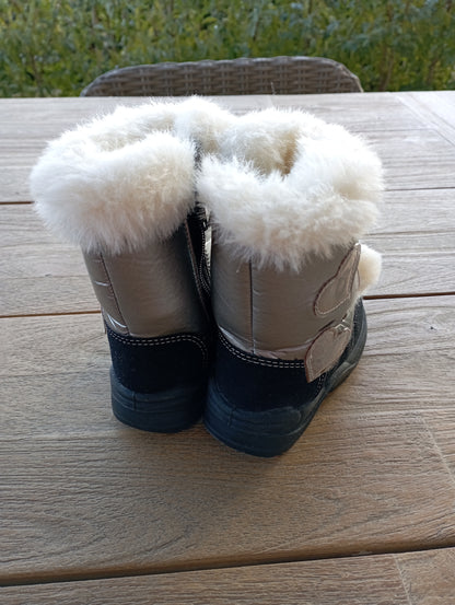 Sneeuwlaarzen 22